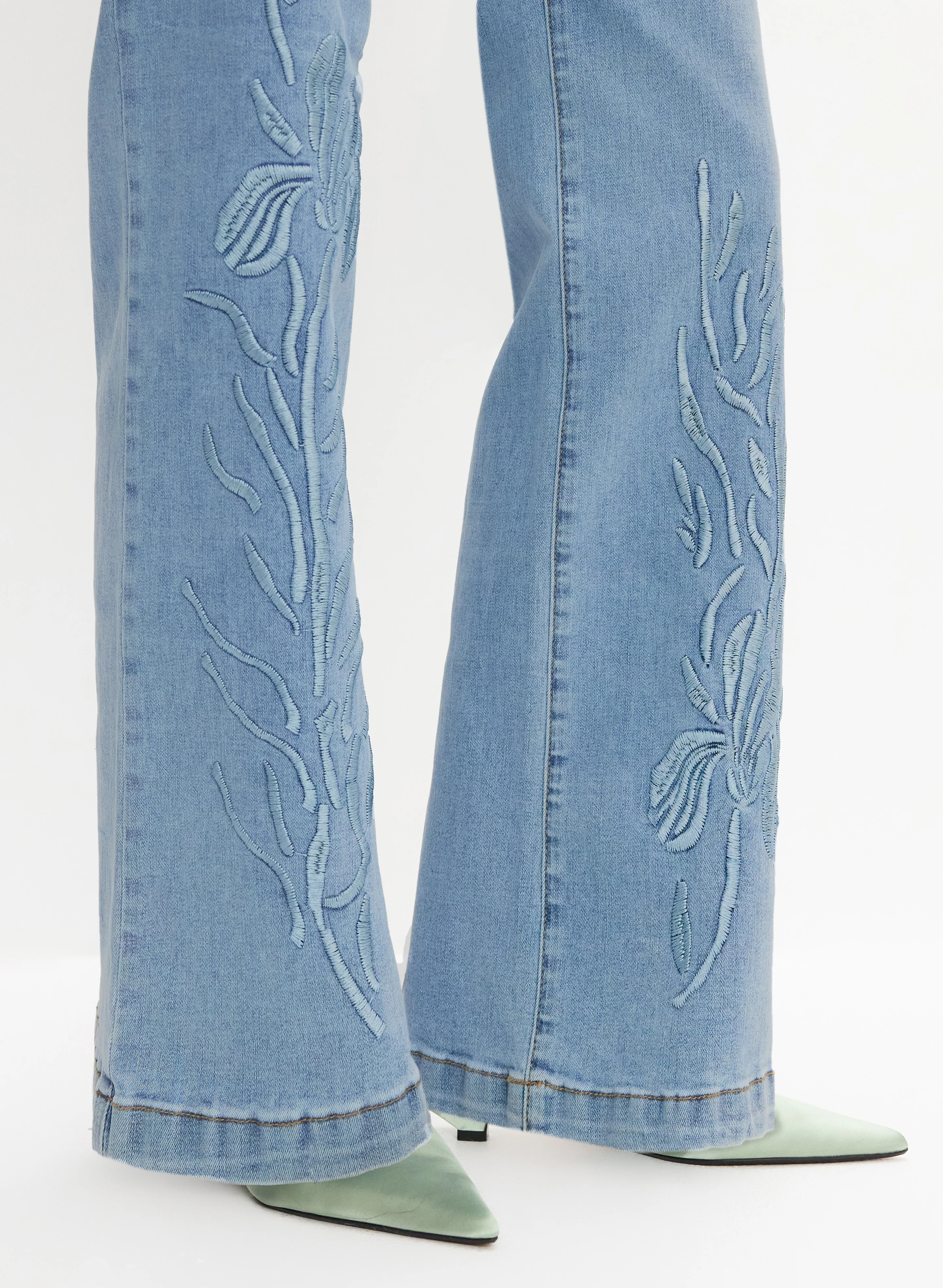10470-embroidered-wide-leg-jeans-2.webp Embroidered Wide-Leg Jeans