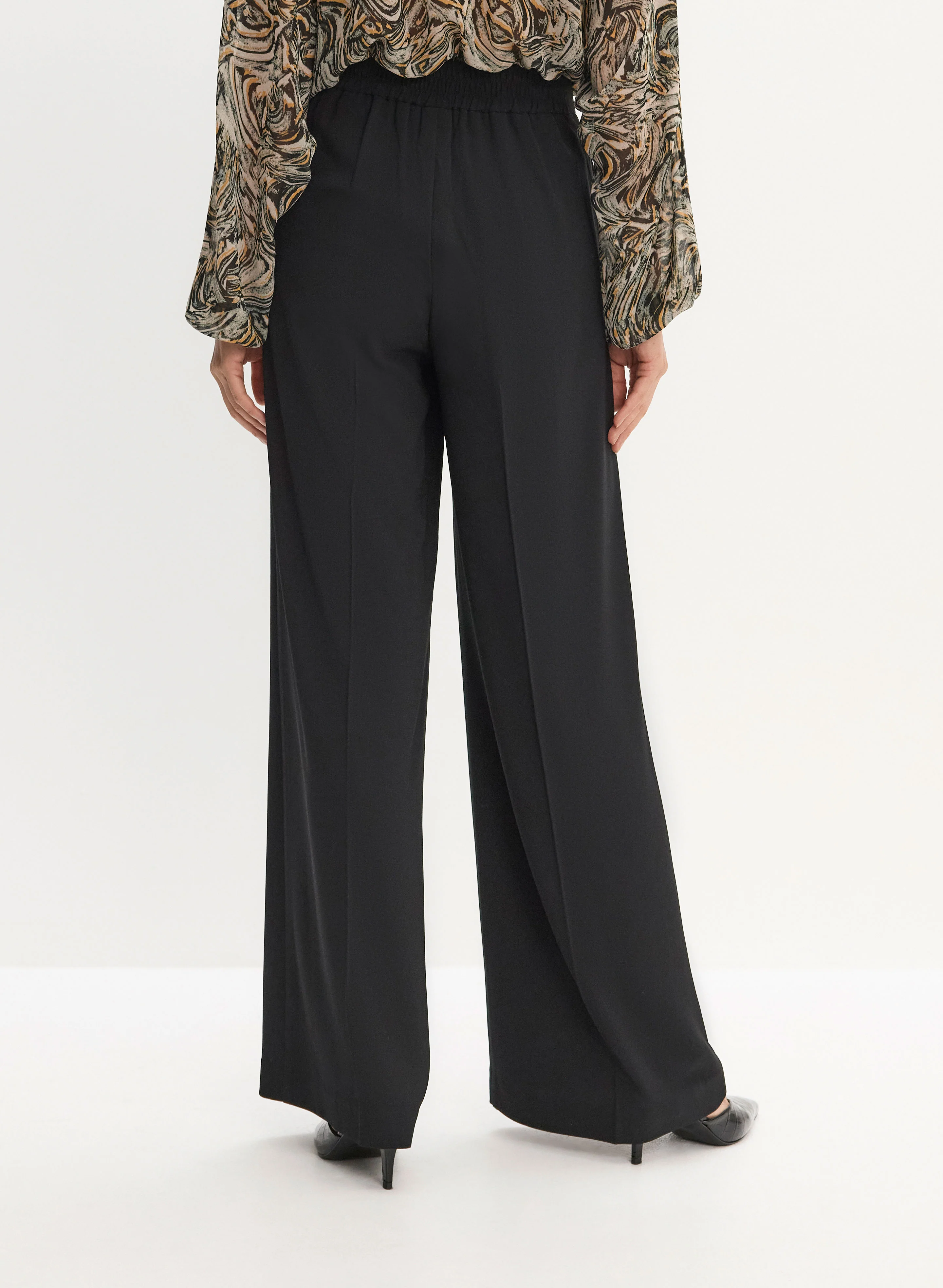 10537-wide-leg-pintuck-pants-2.webp Wide Leg Pintuck Pants