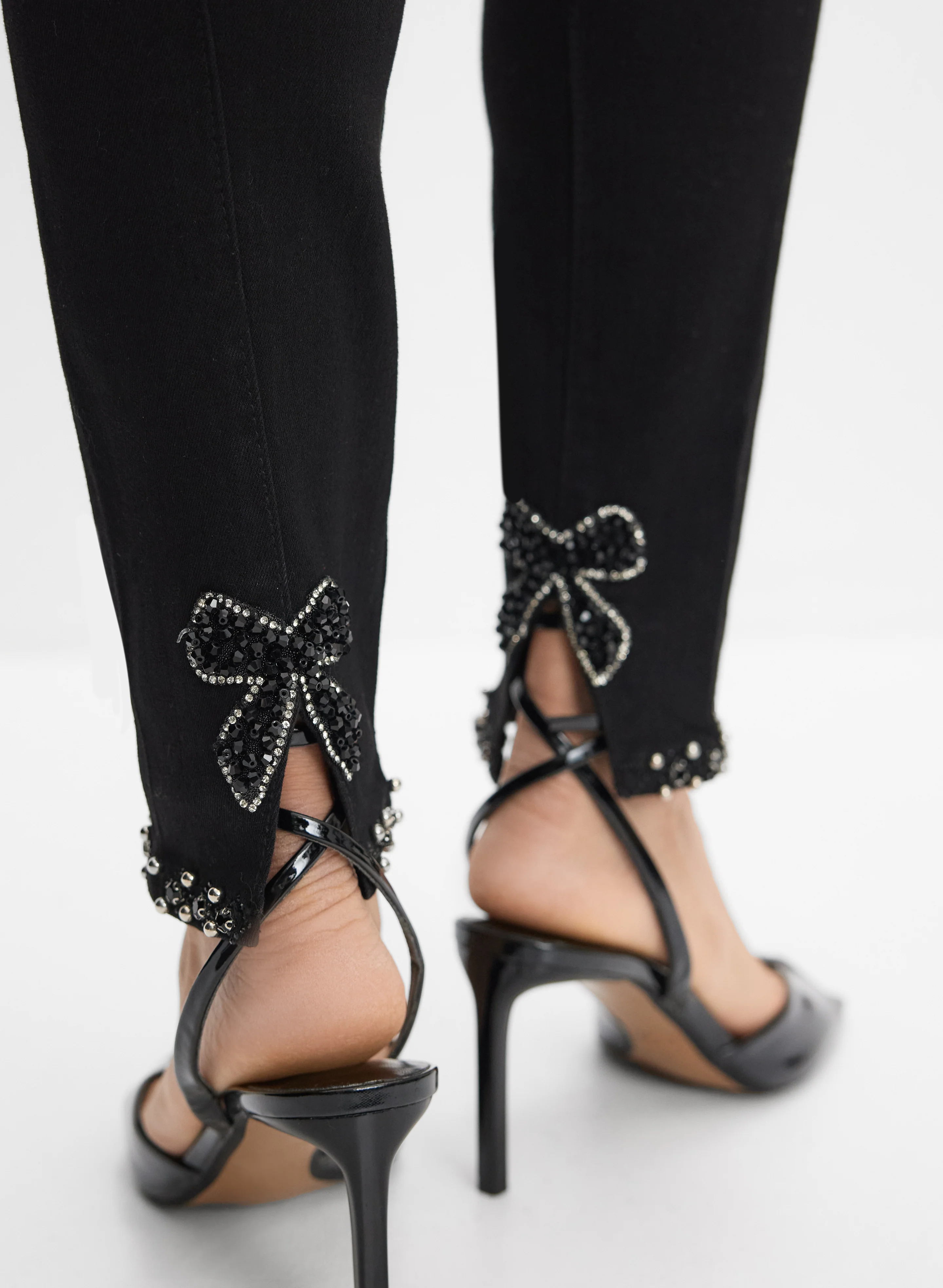 Bow Detail Jeans