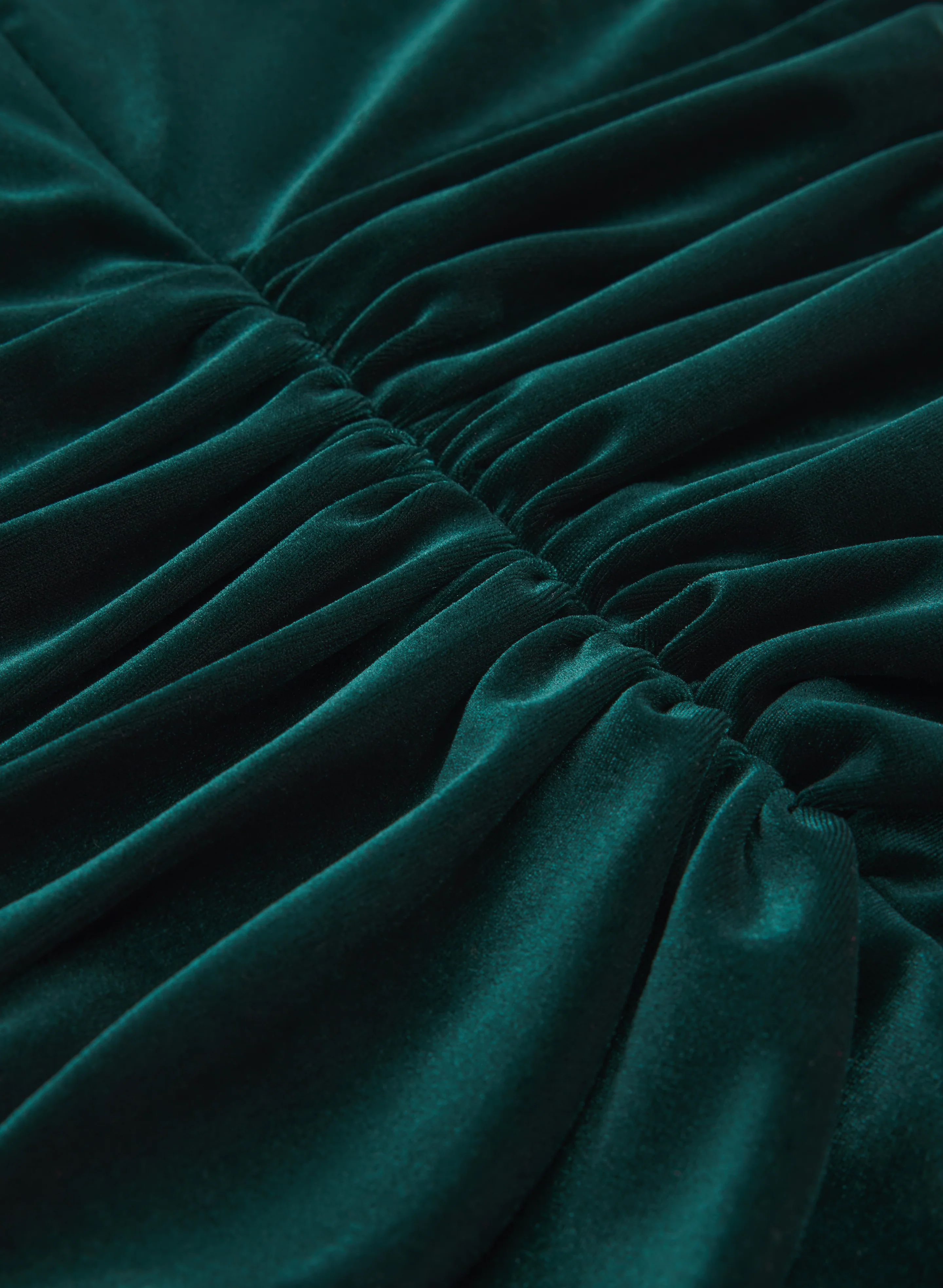 1132-fitted-velvet-dress-7.webp Fitted Velvet Dress