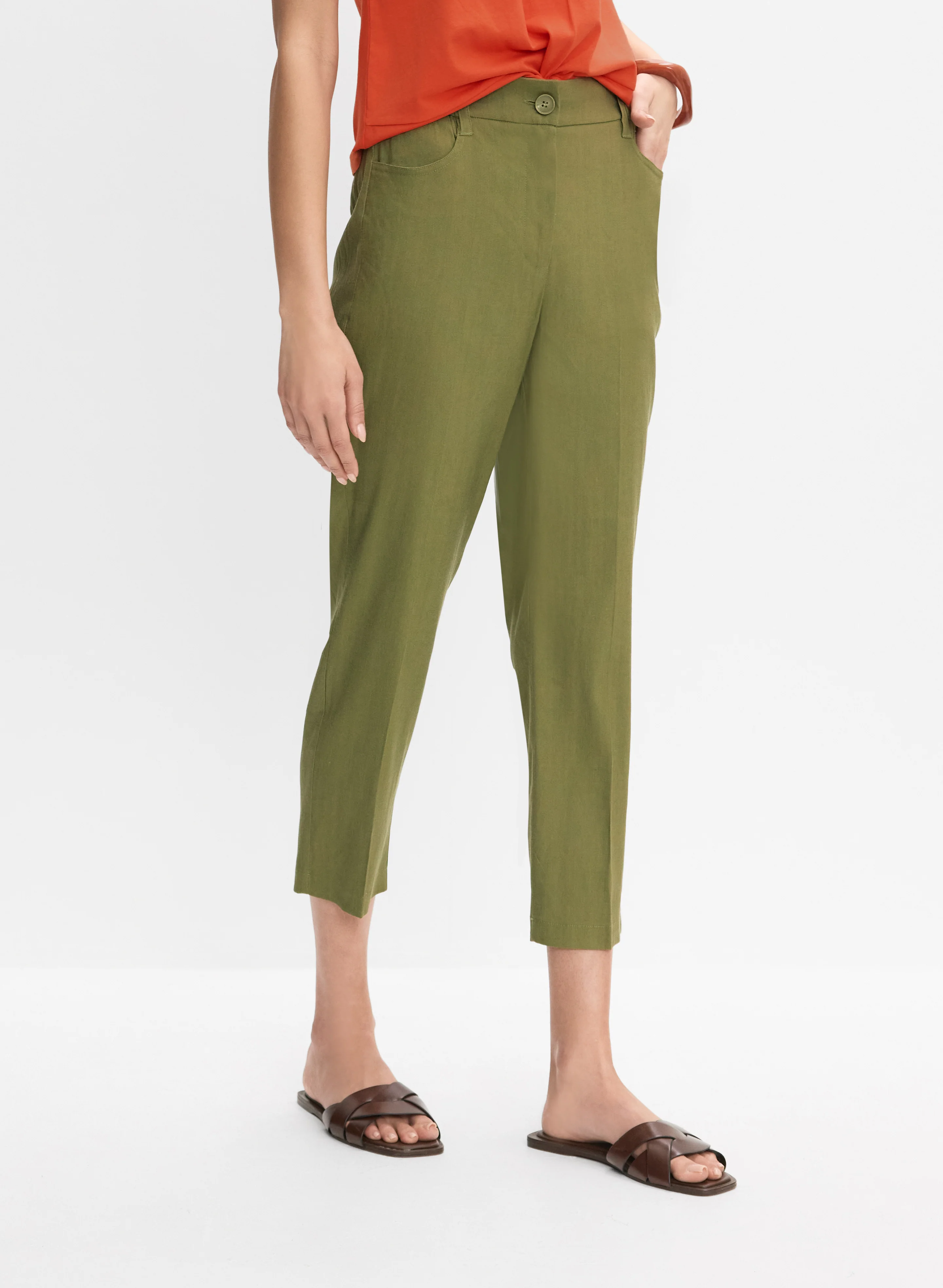 Linen-Blend Capris