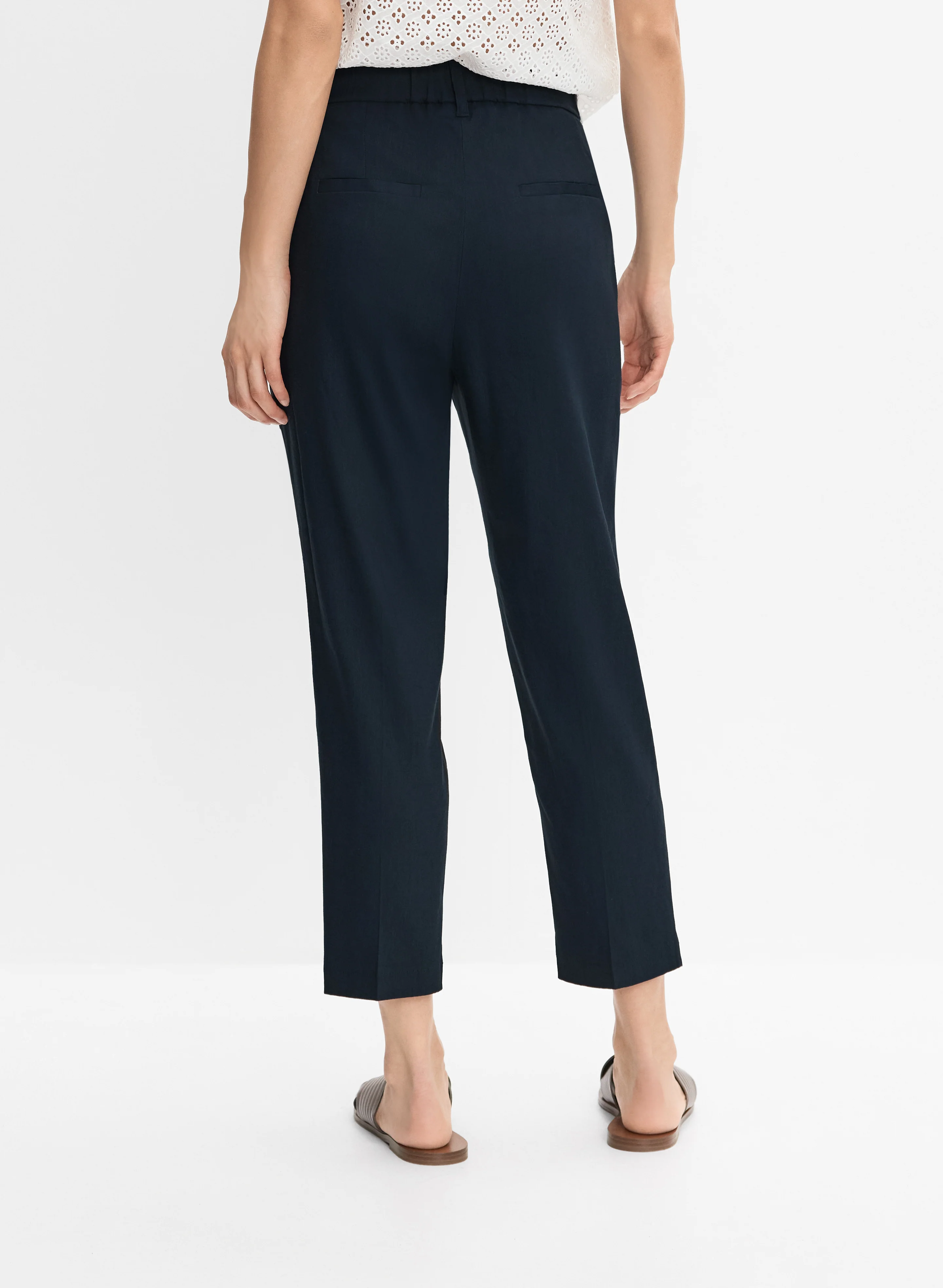 Linen-Blend Capris