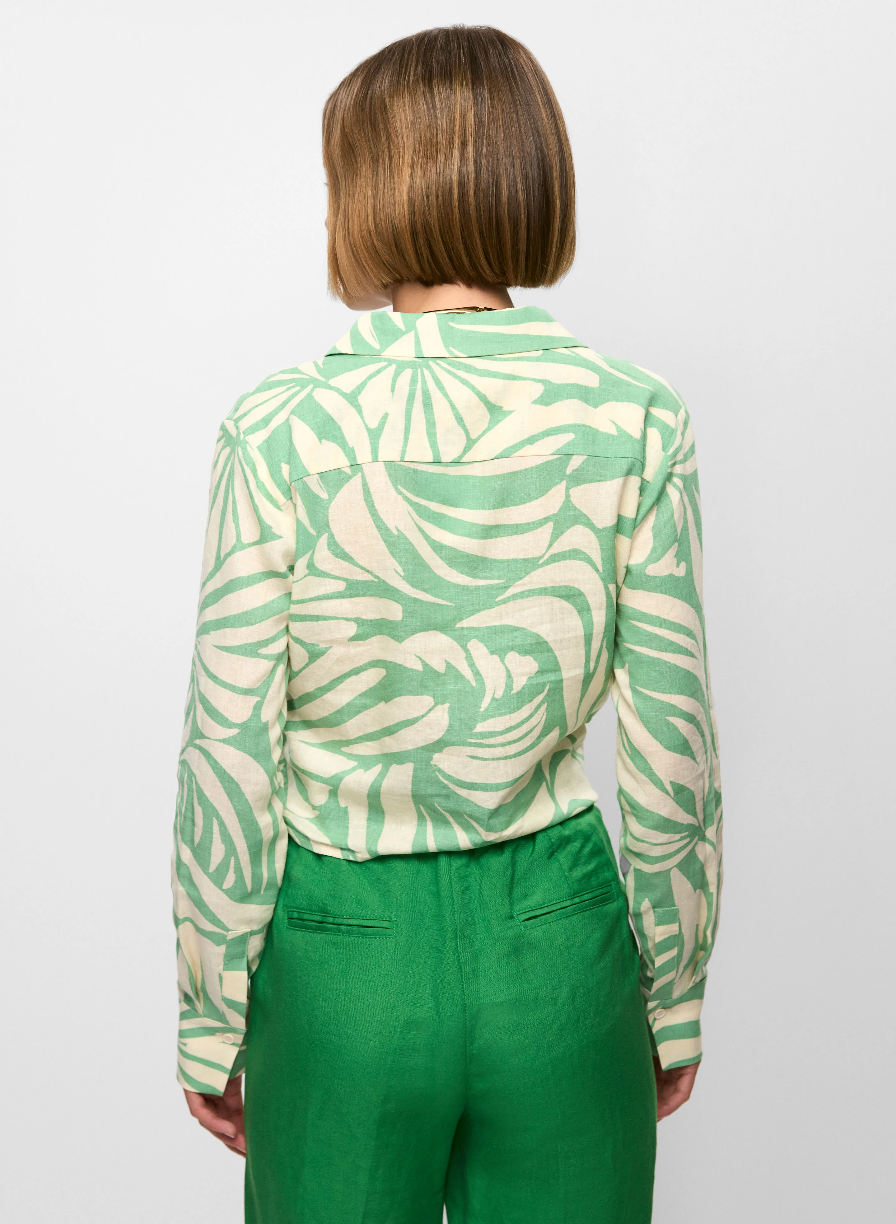 12224-abstract-print-knotted-blouse-4.webp Abstract Print Knotted Blouse