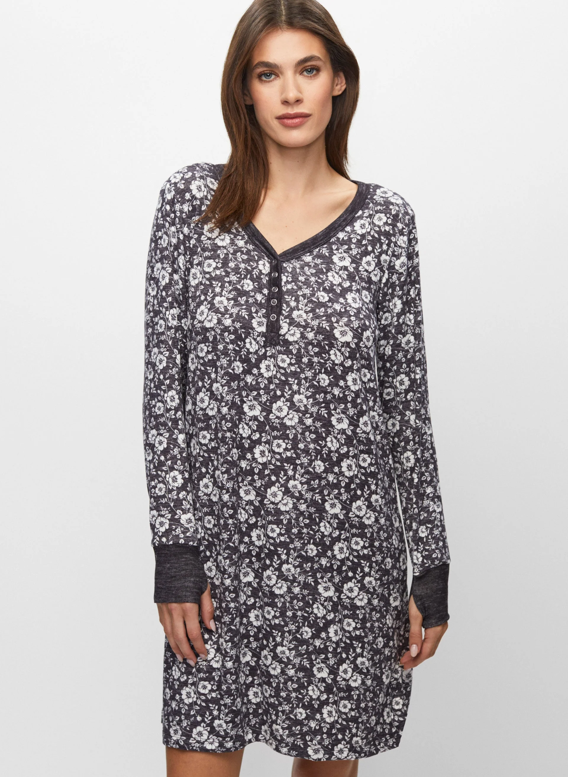 13200-contrast-floral-print-sleepshirt-2.webp Contrast Floral Print Sleepshirt