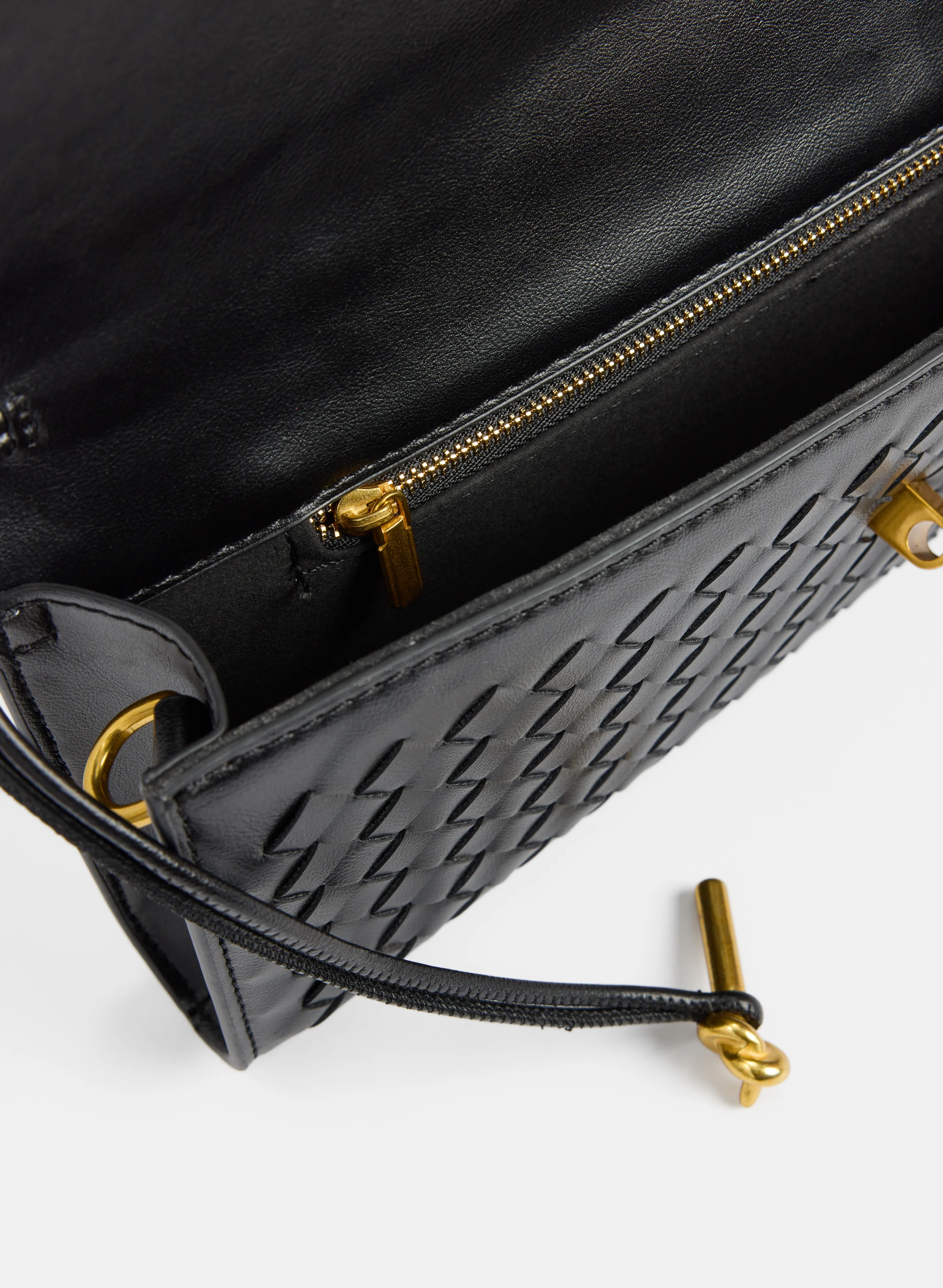14699-basket-weave-clutch-3.webp Basket Weave Clutch