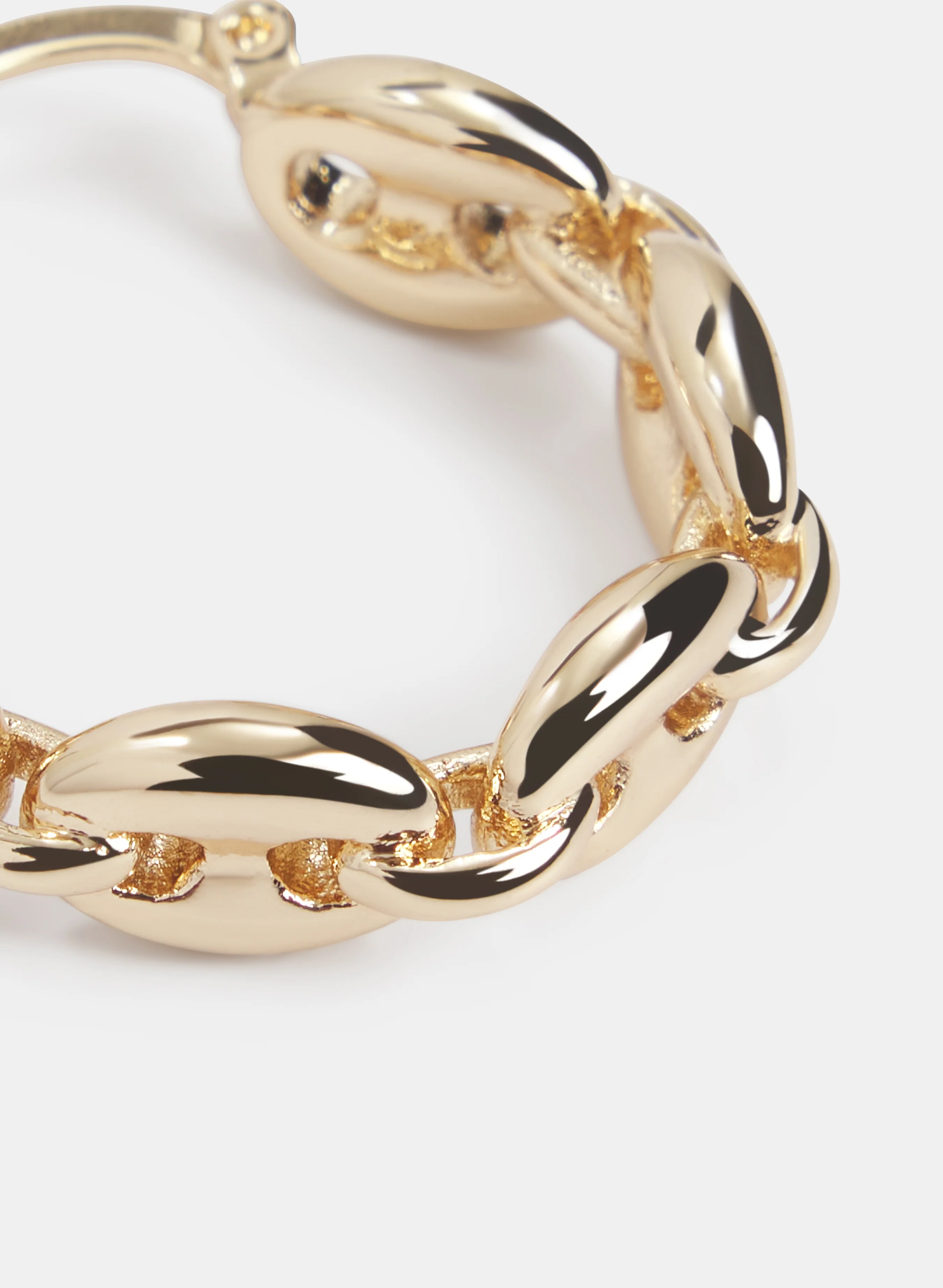 14751-chain-link-hoop-earrings-2.webp Chain Link Hoop Earrings
