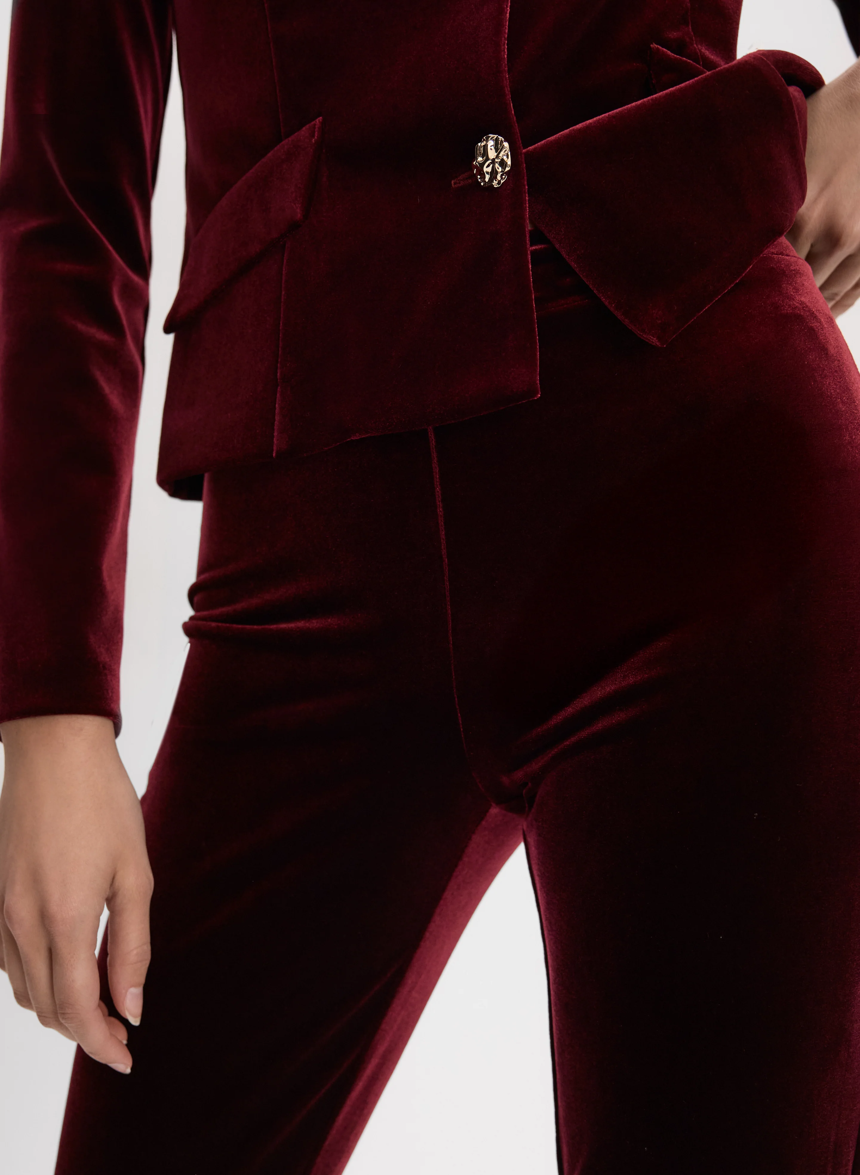 2147-joseph-ribkoff-velvet-straight-leg-pants-4.webp Joseph Ribkoff - Velvet Straight-Leg Pants