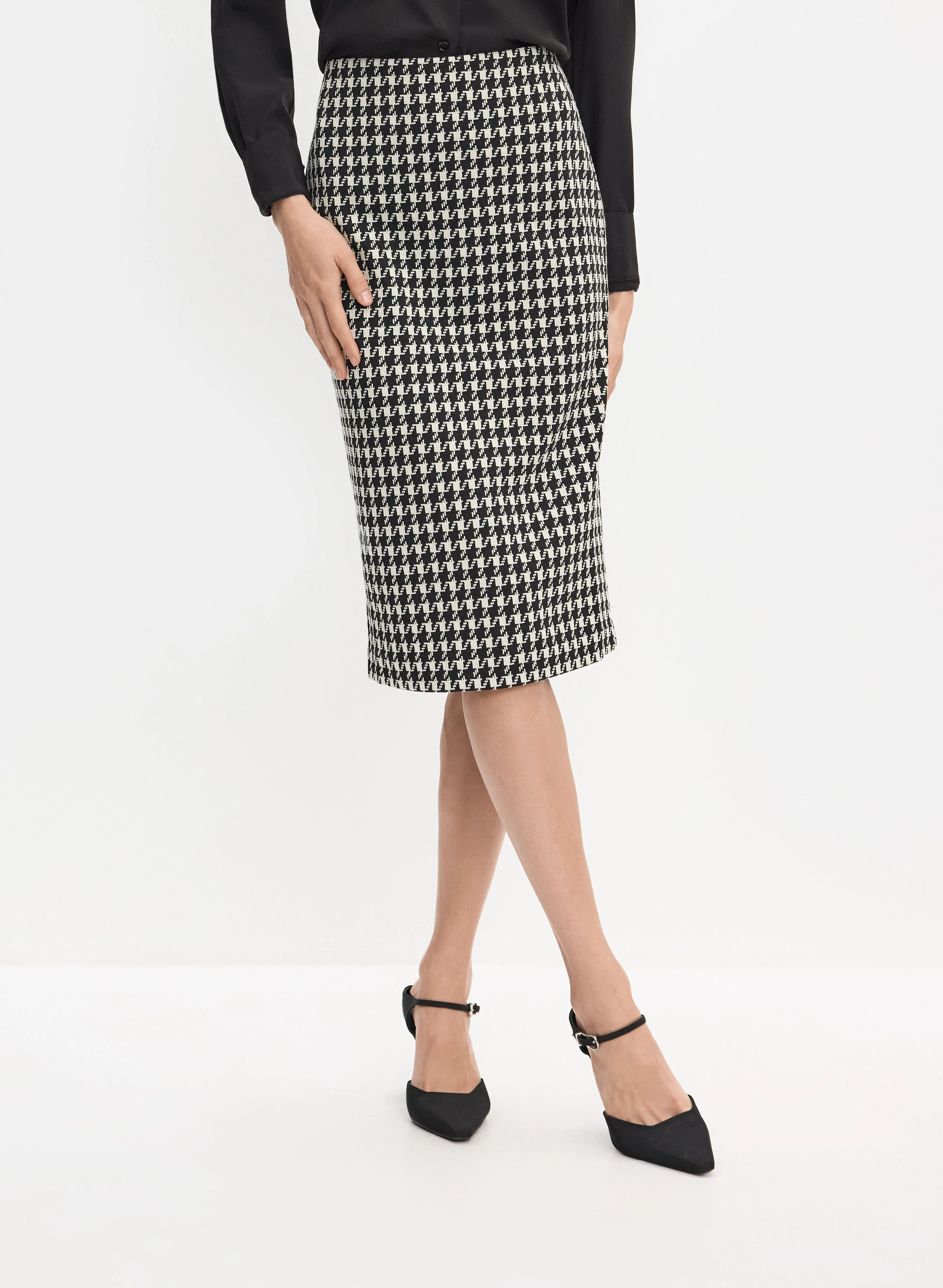 Houndstooth Pencil Skirt