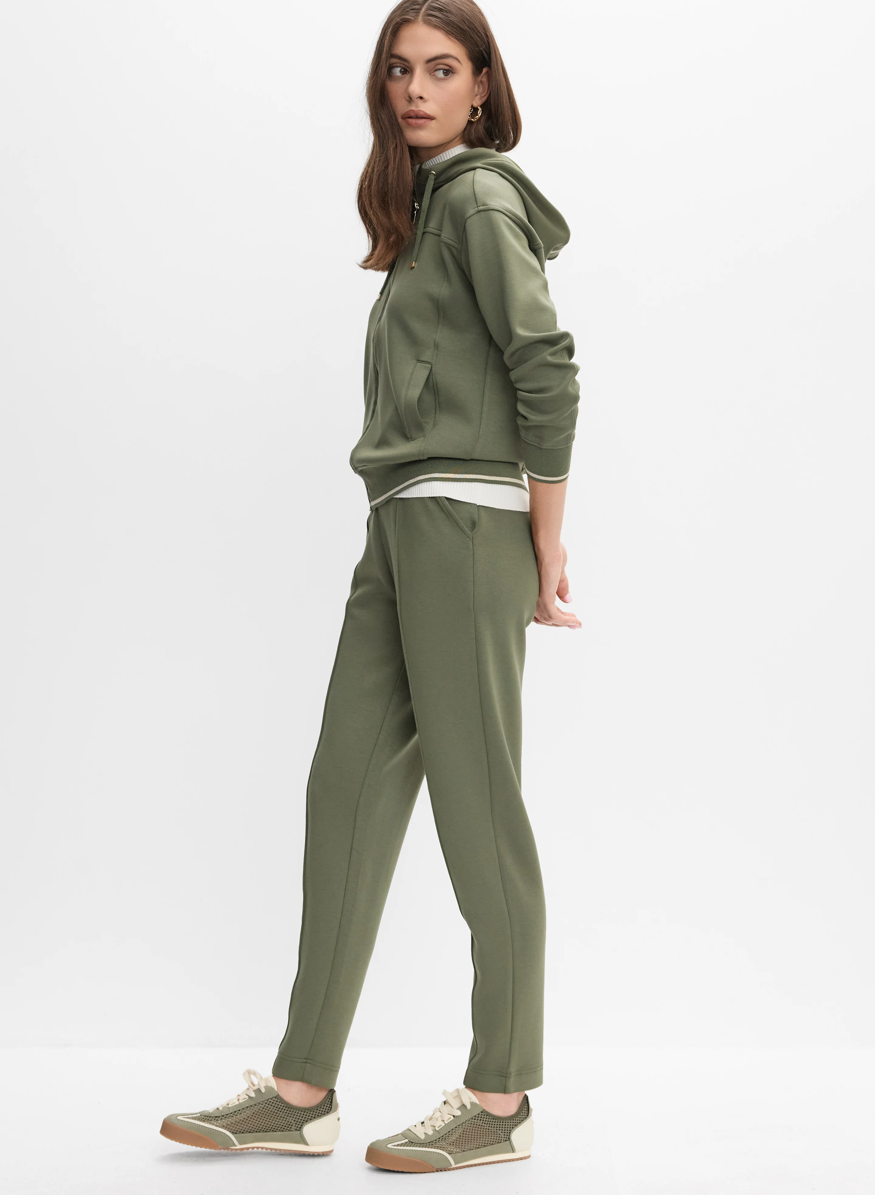 2454-drawstring-waist-straight-leg-pants-5.webp Drawstring Waist Straight-Leg Pants