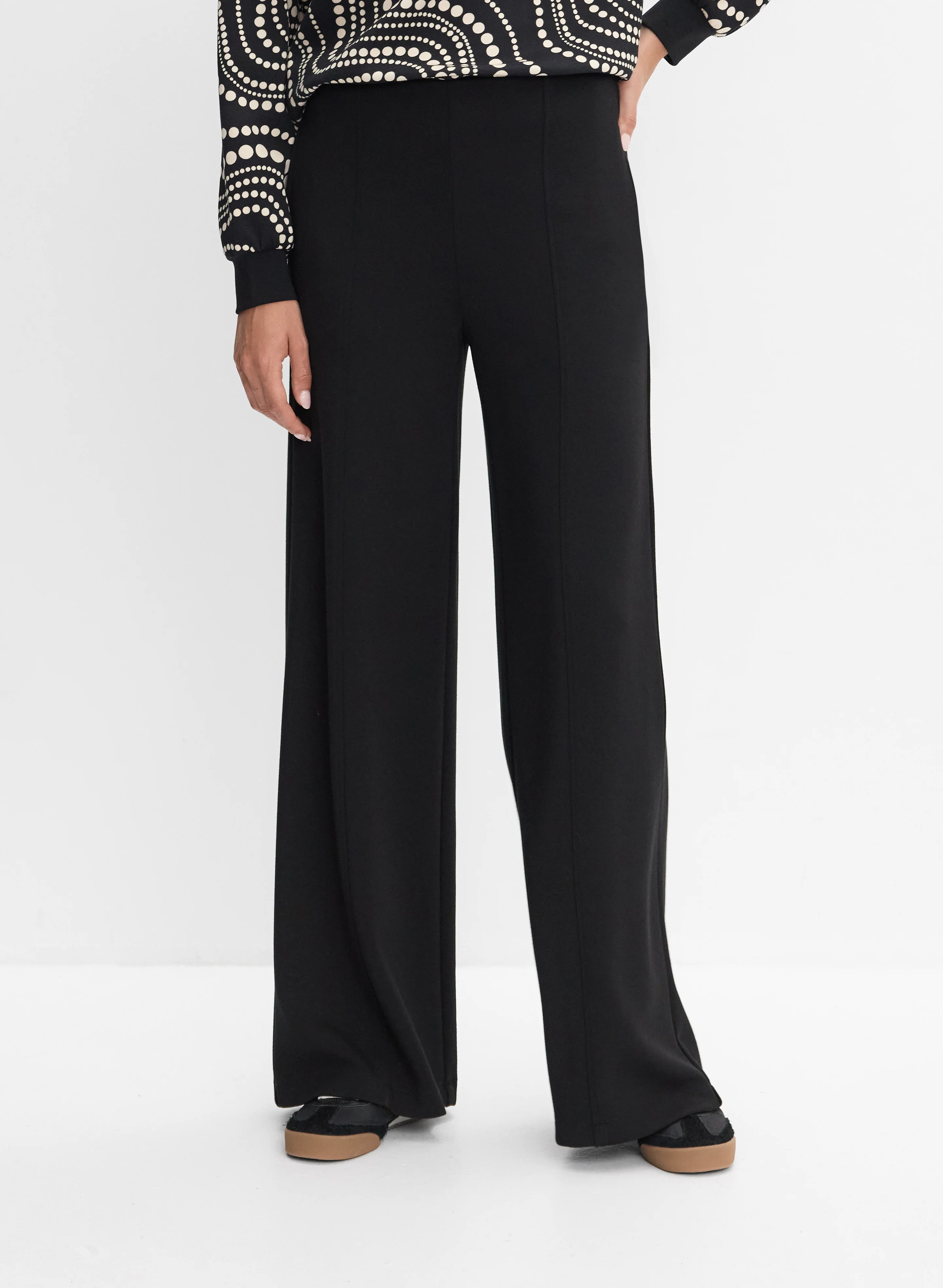 Seam Detail Wide-Leg Pants