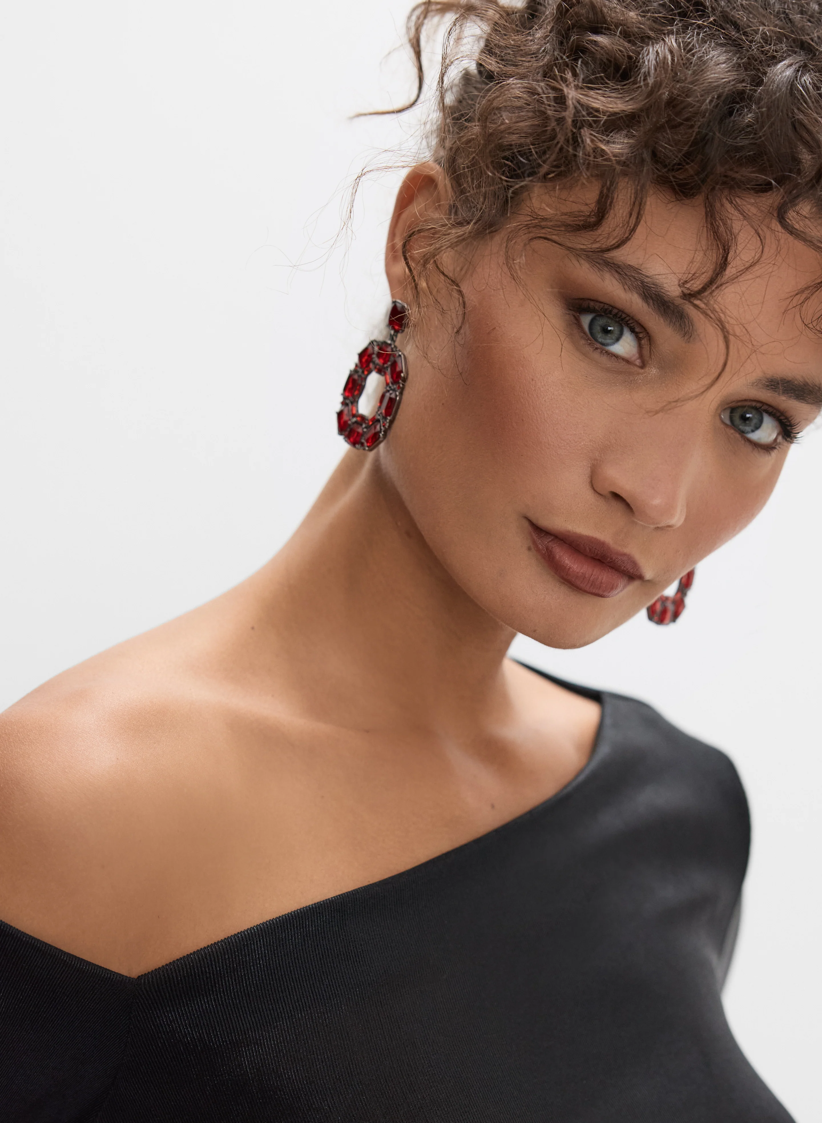 Asymmetric Off-Shoulder Top