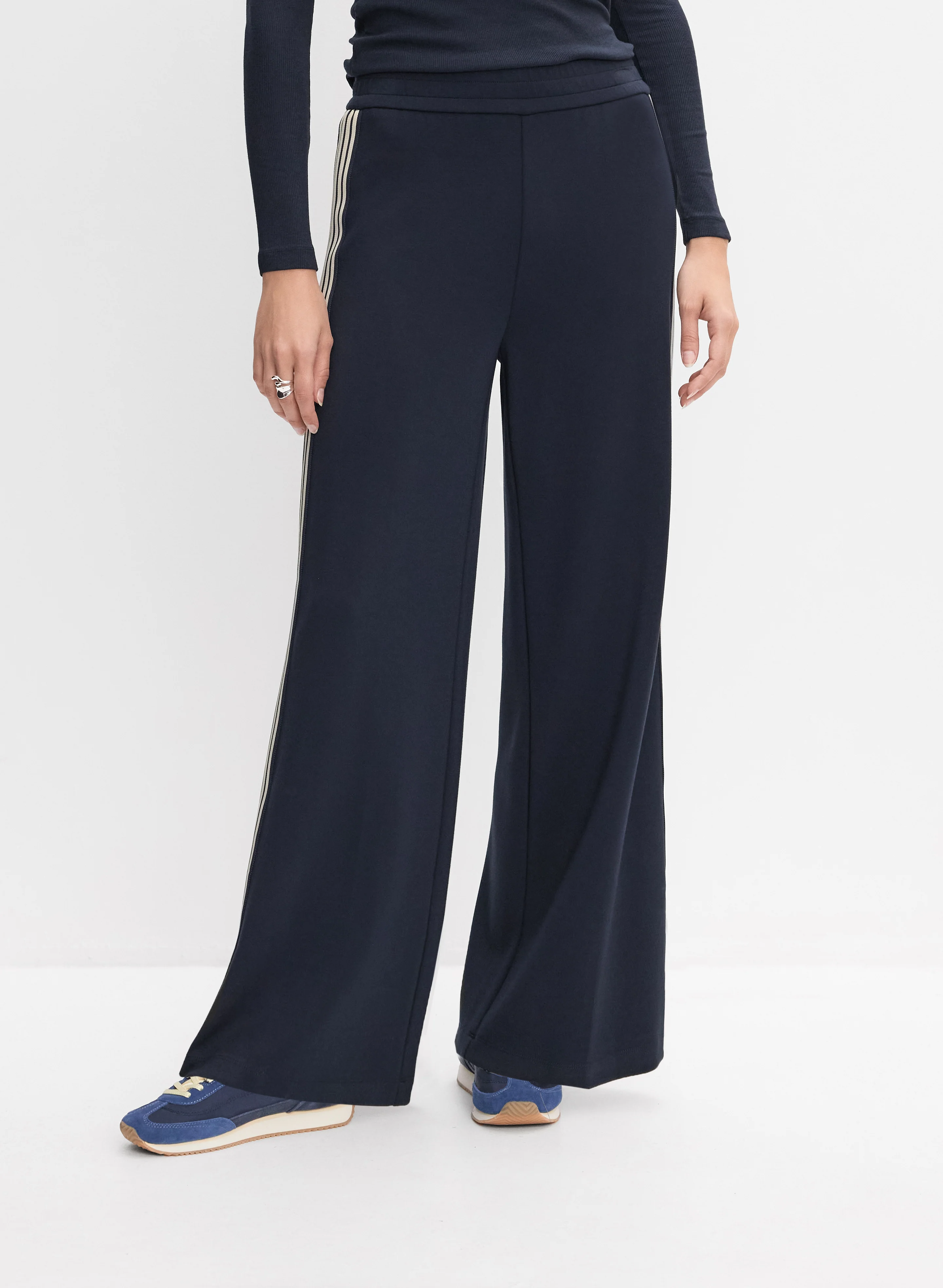 Contrast Striped Trim Pants