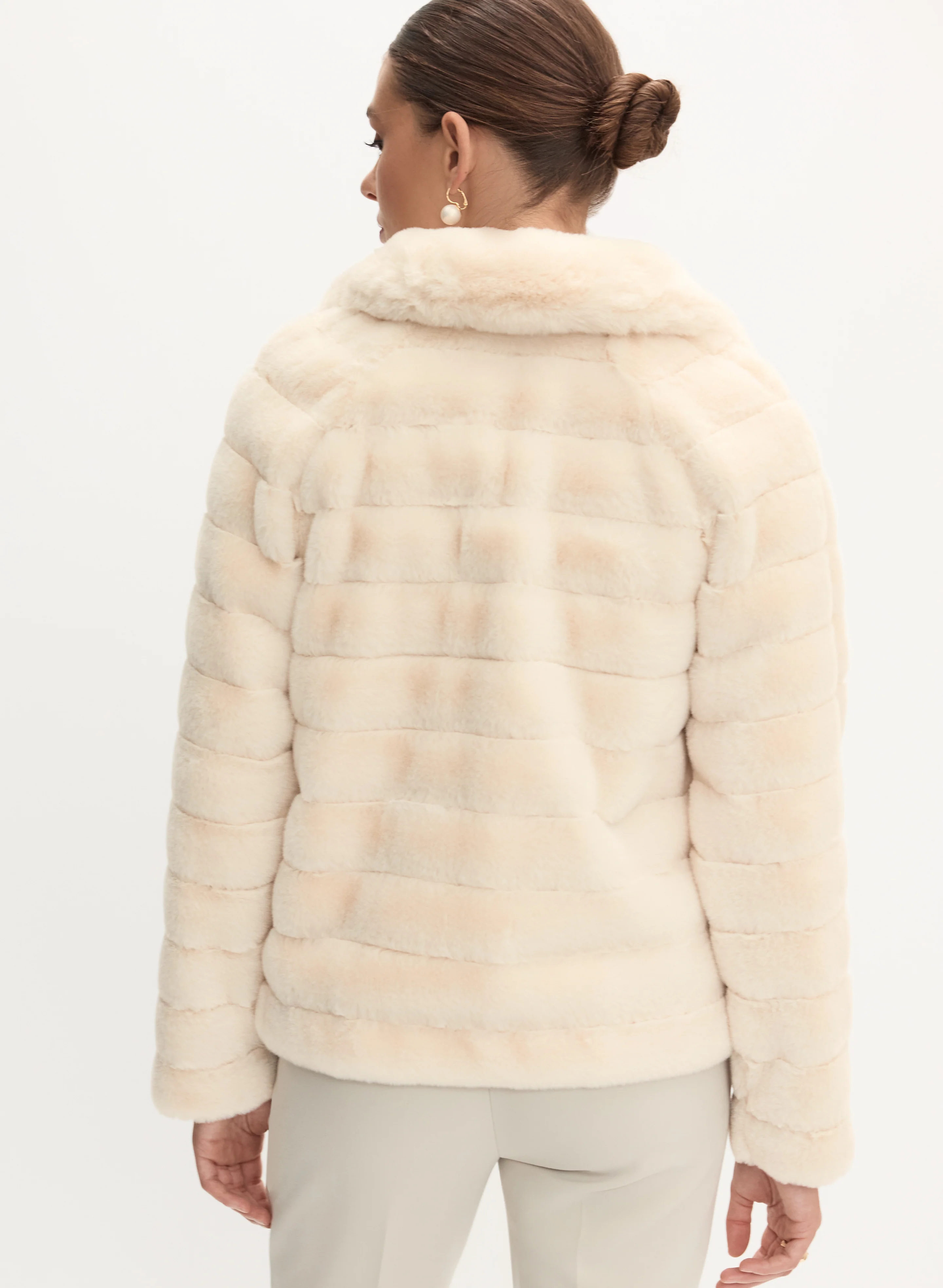 3374-stand-neck-faux-fur-coat-3.webp Stand Neck Faux Fur Coat