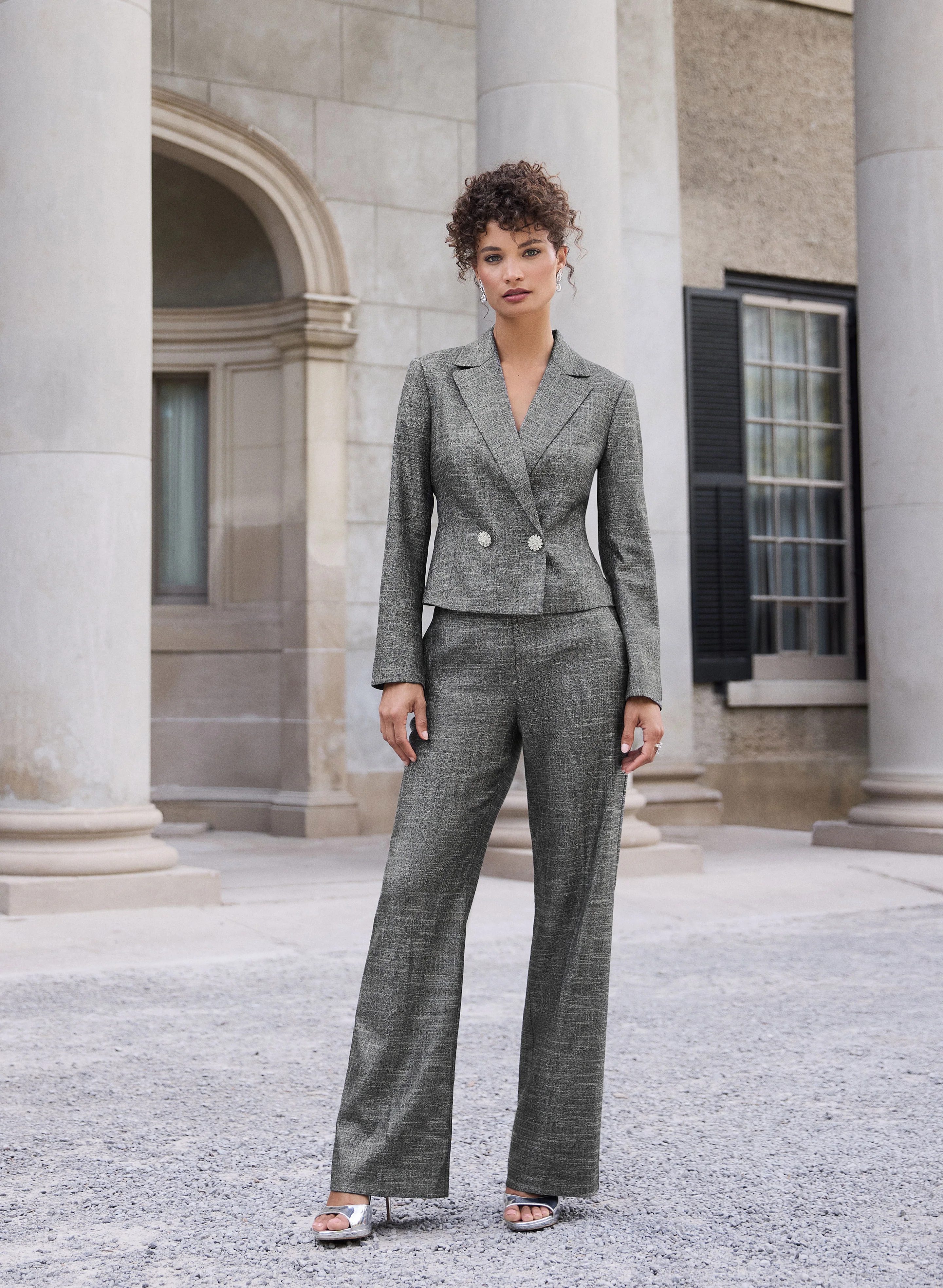 34-metallic-thread-detail-pants-3.webp Metallic Thread Detail Pants