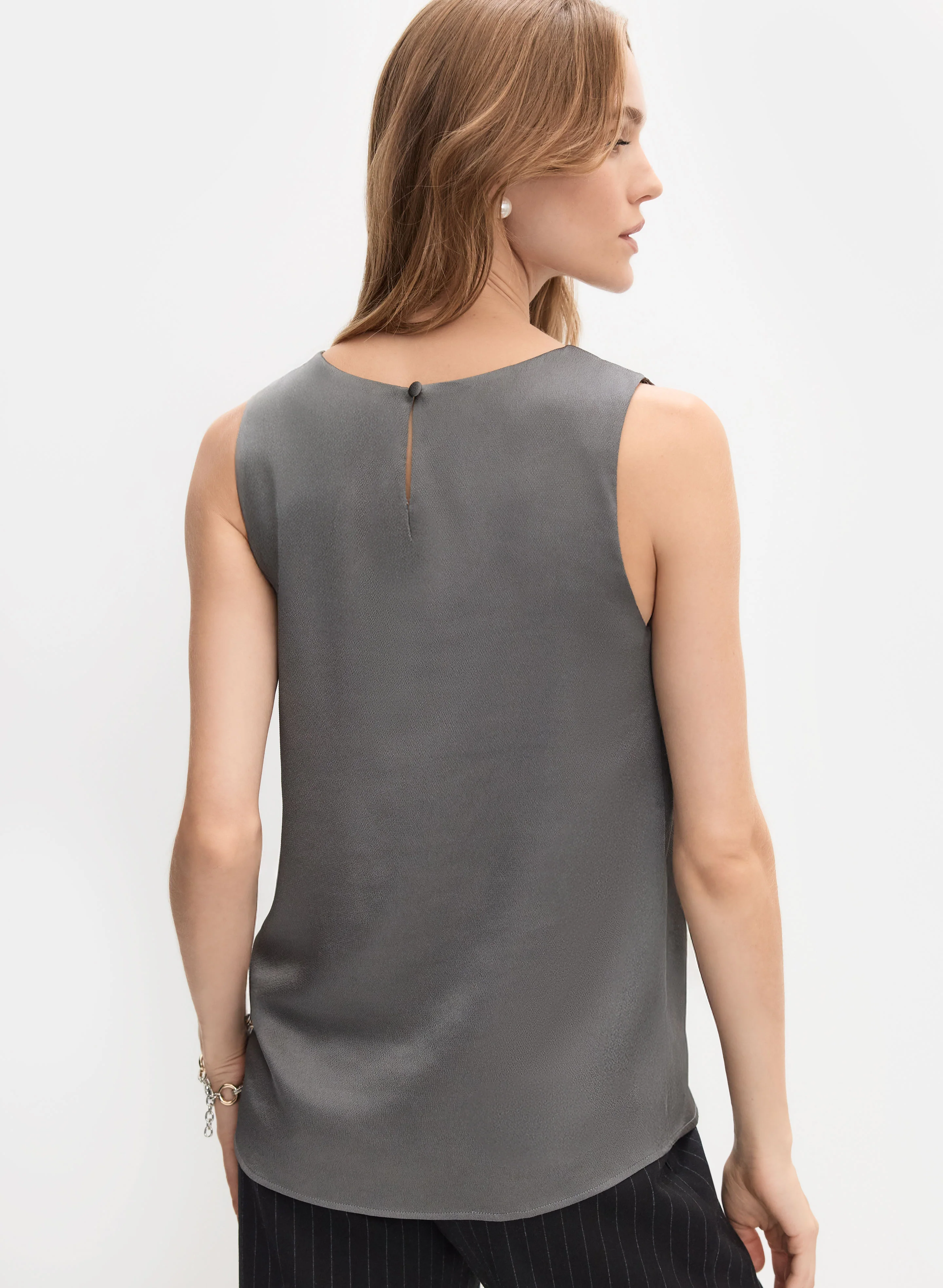 3435-sleeveless-satin-blouse-4.webp Sleeveless Satin Blouse