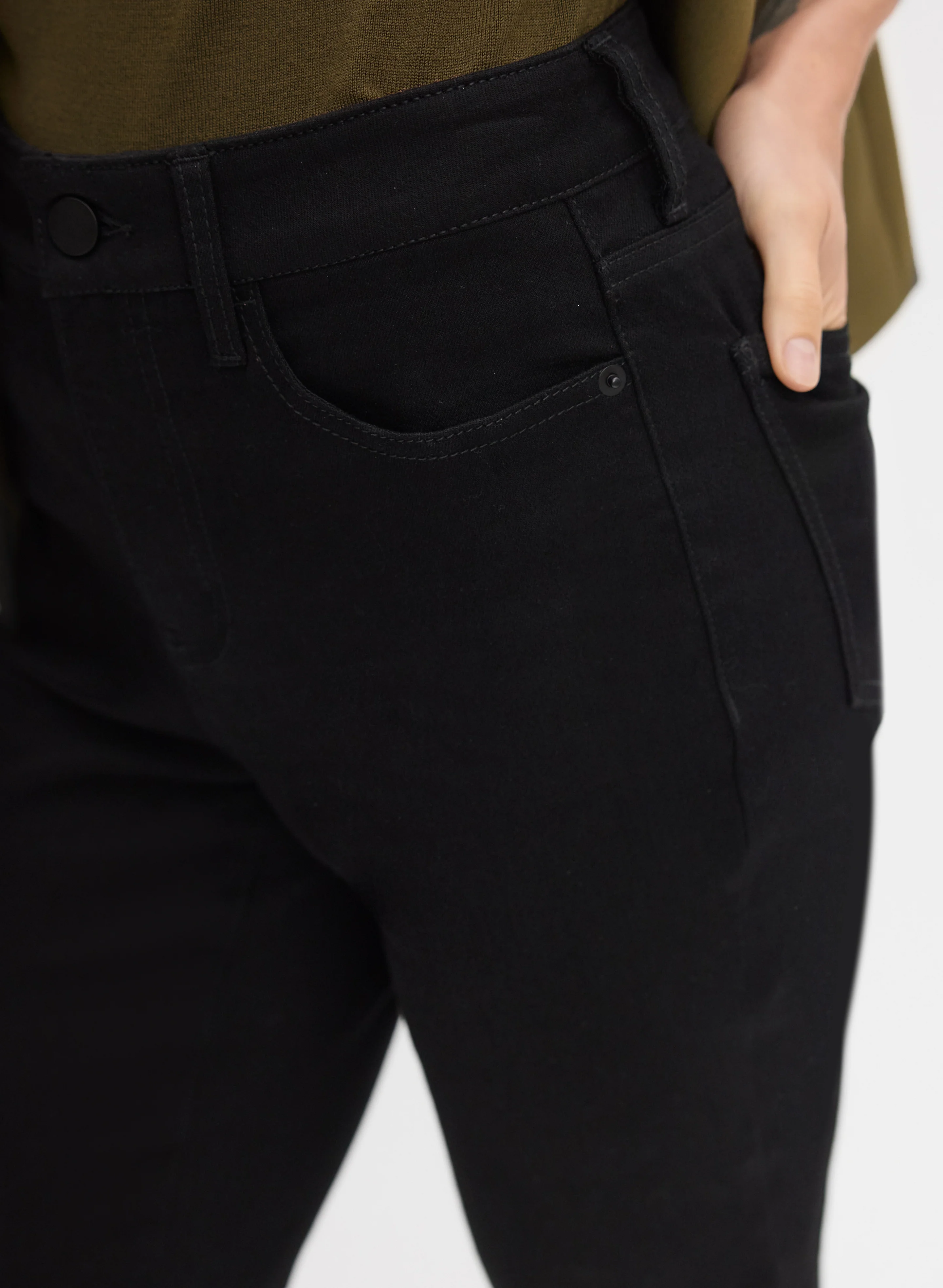 3797-slim-leg-jeans-4.webp Slim-Leg Jeans
