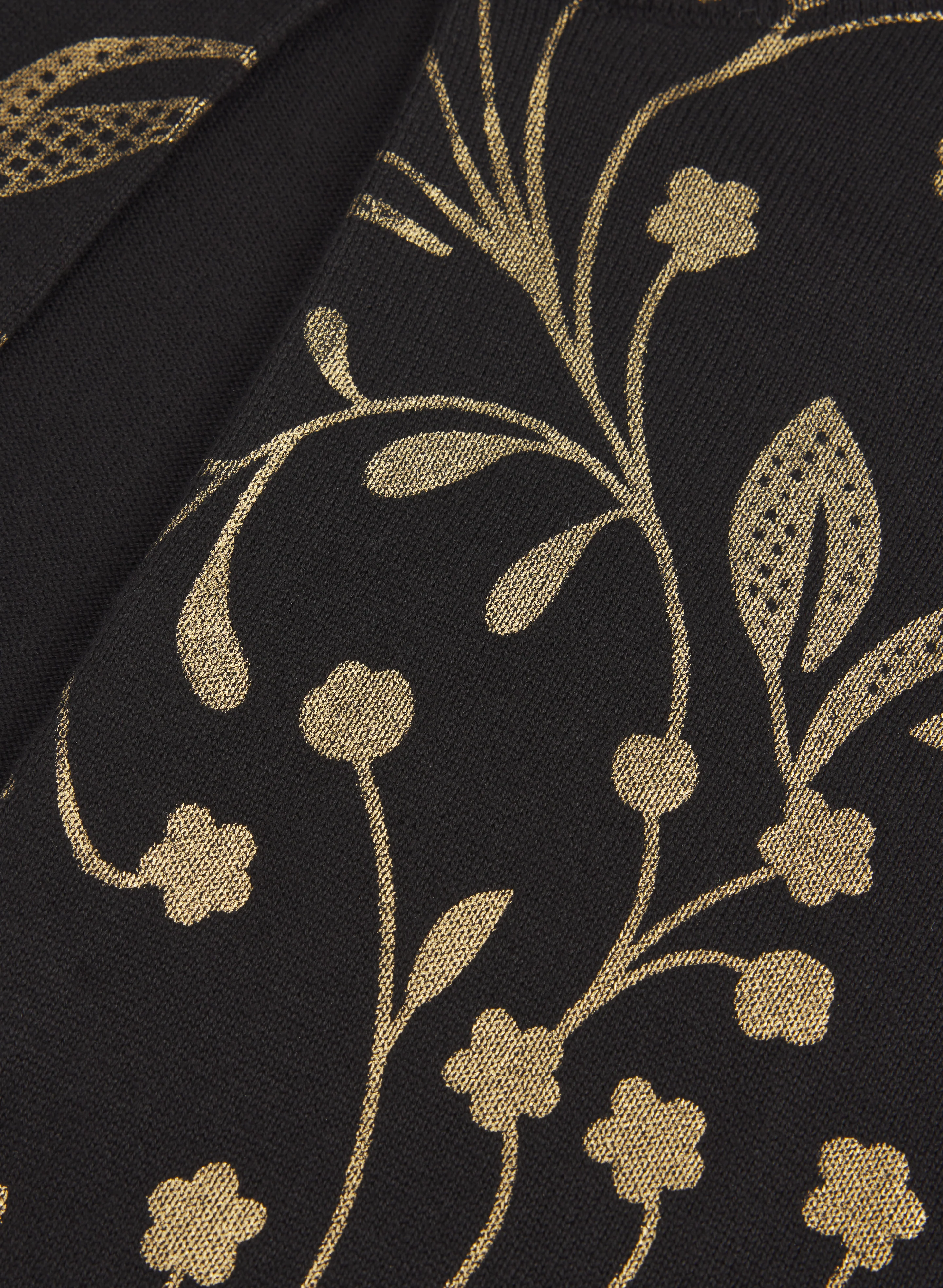 410-leaf-foil-cardigan-7.webp Leaf Foil Cardigan
