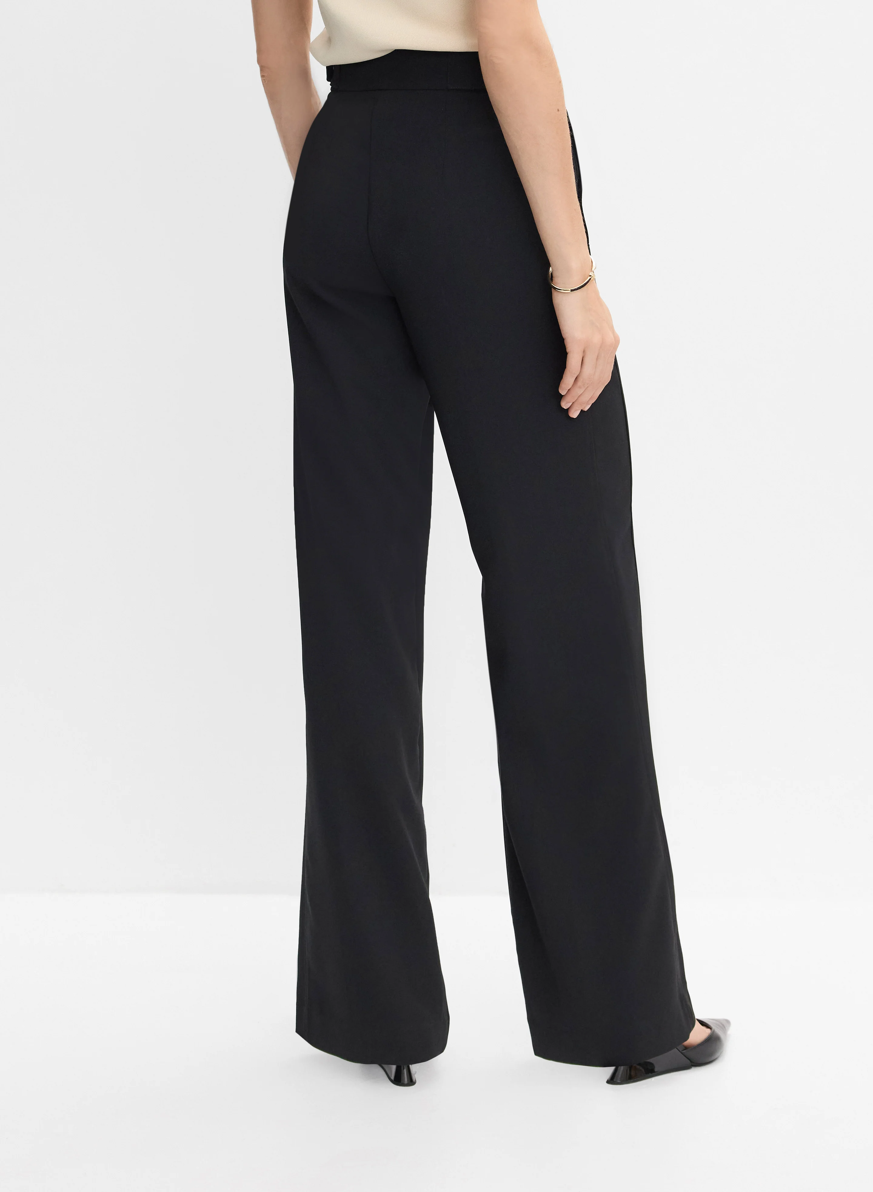 Wide-Leg Trousers