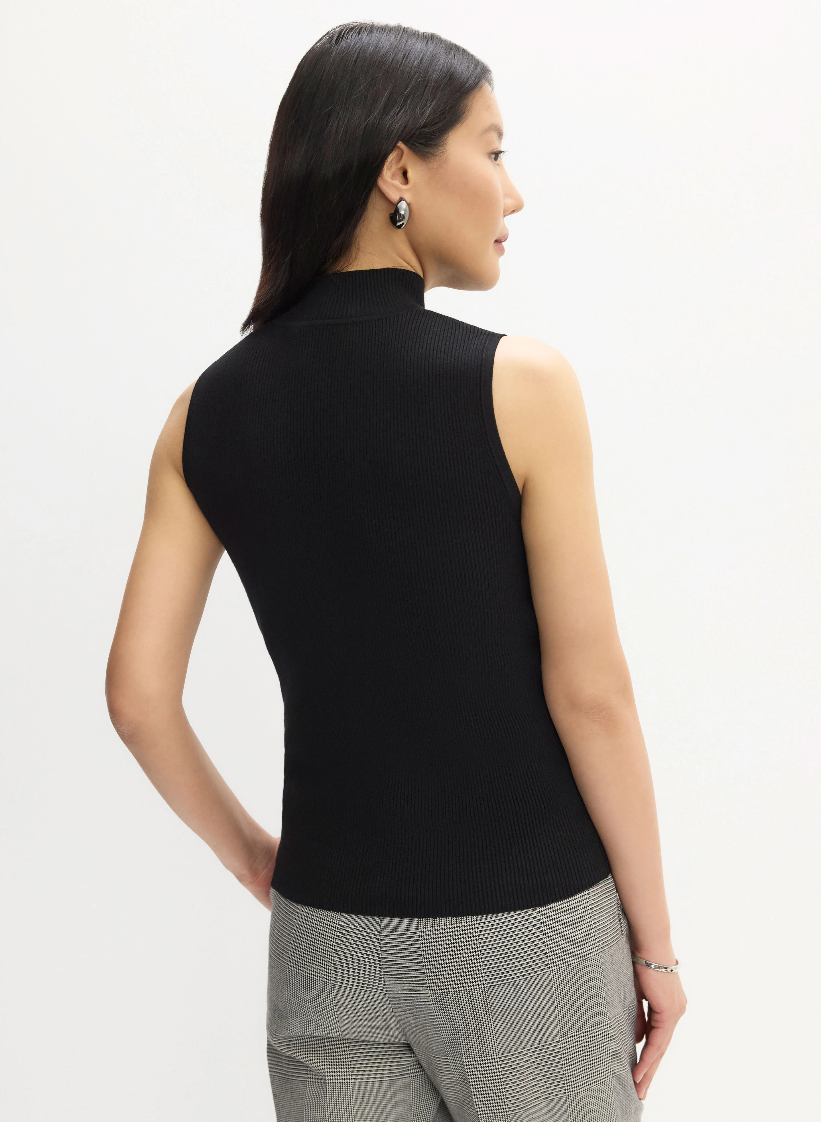 5127-essential-mock-neck-tank-top-4.webp Essential Mock Neck Tank Top