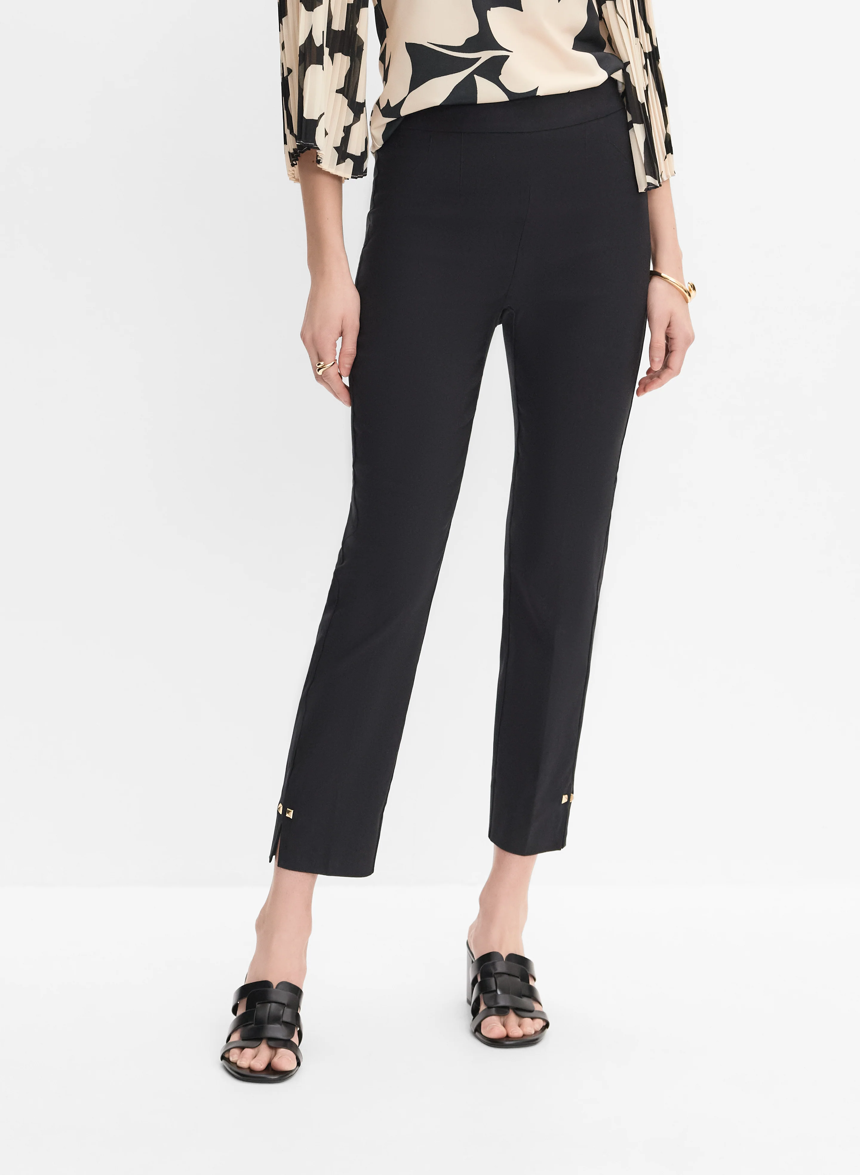 5846-pull-on-pants-1.webp Pull-On Pants
