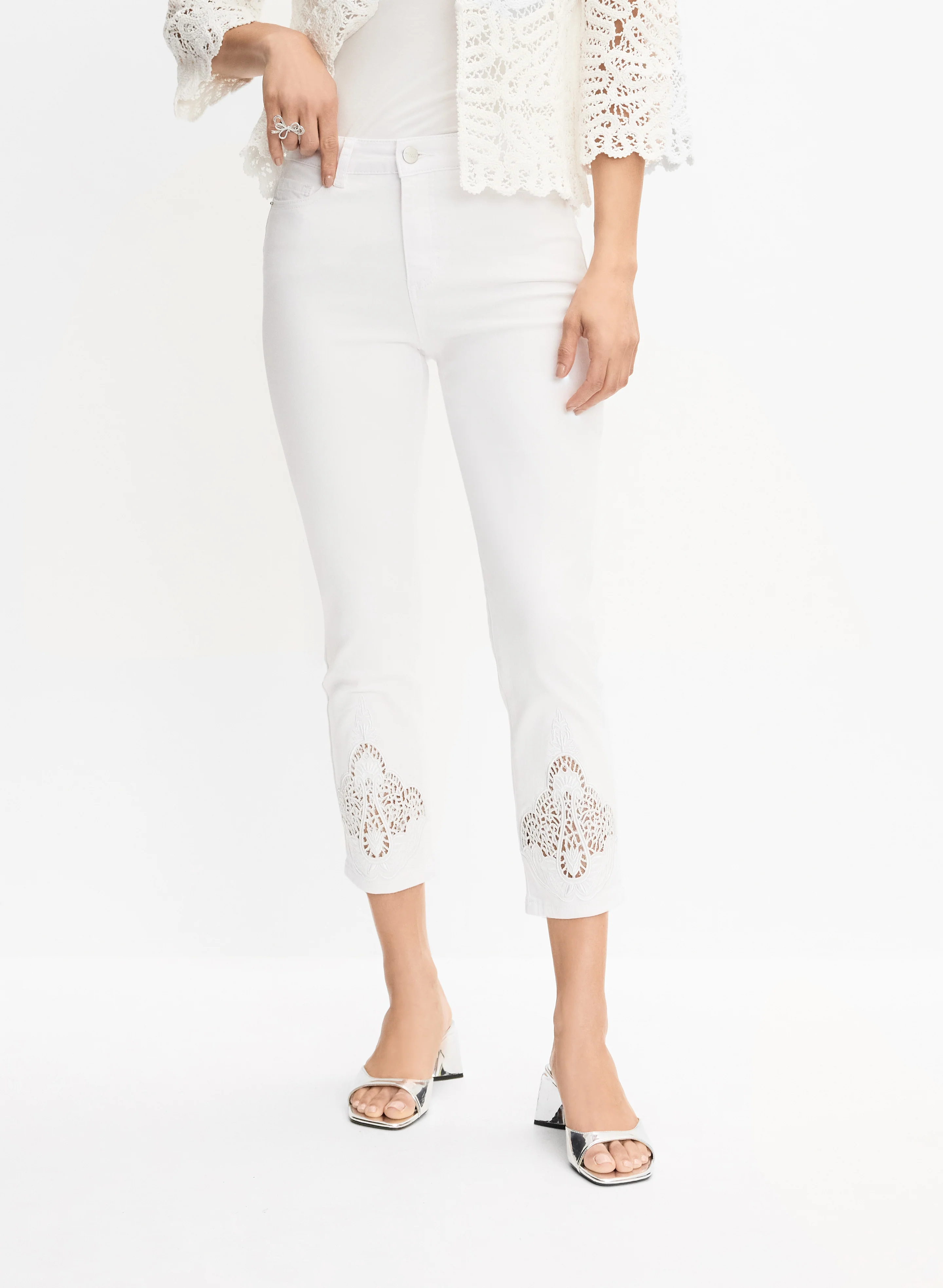 Lace Insert Capris