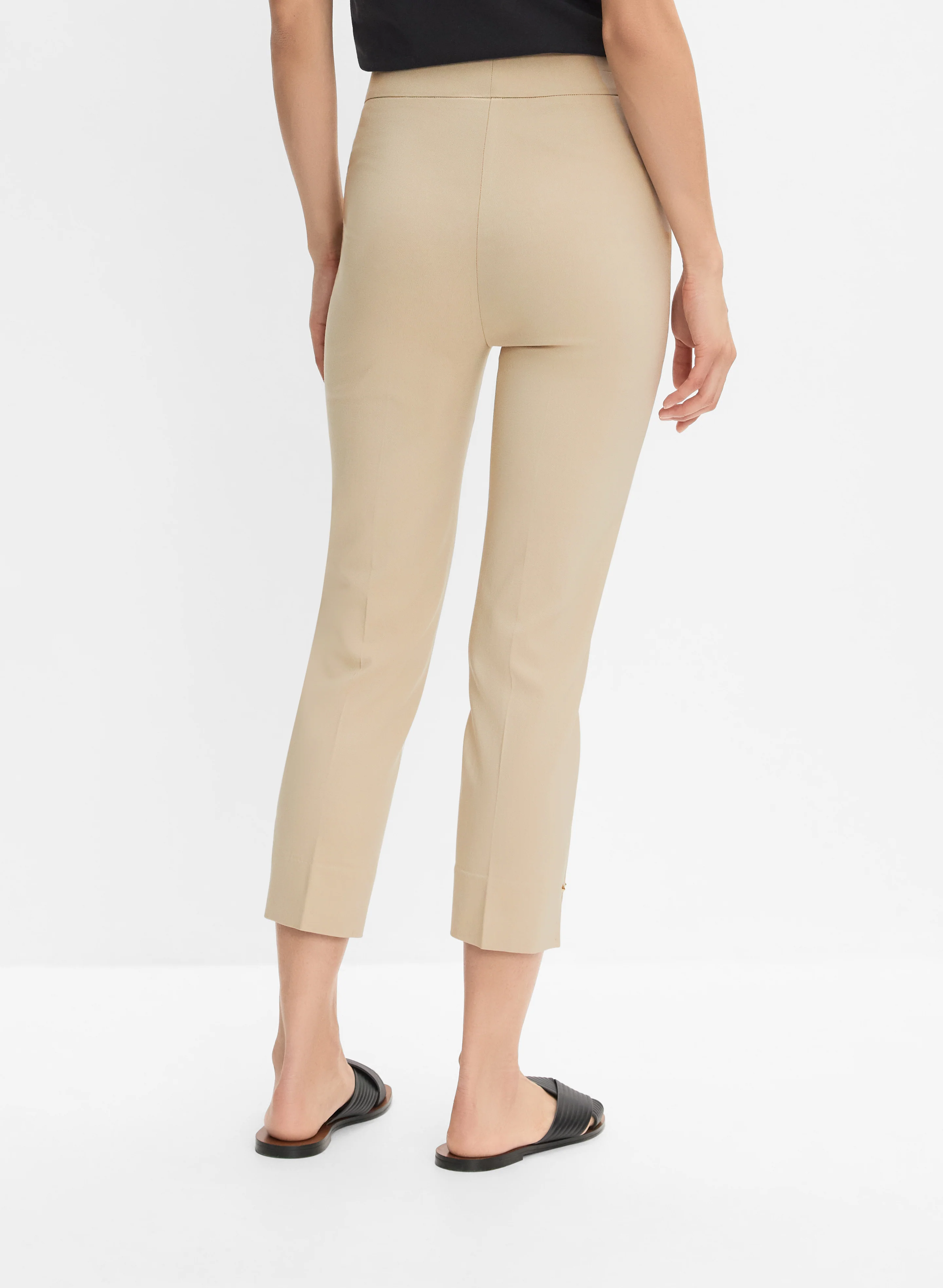 6914-pull-on-capris-2.webp Pull-On Capris