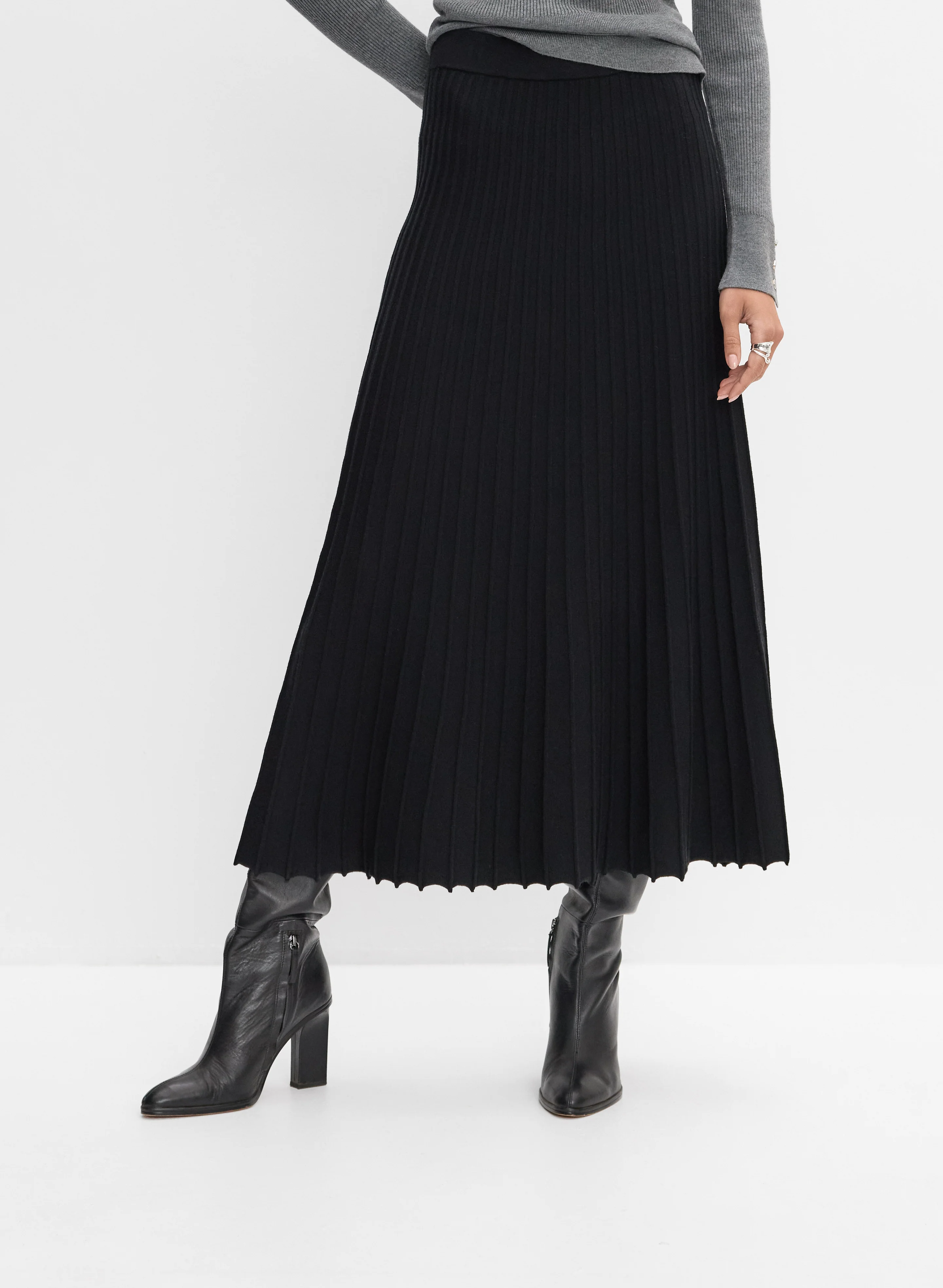 Ribbed Knit A-Line Skirt