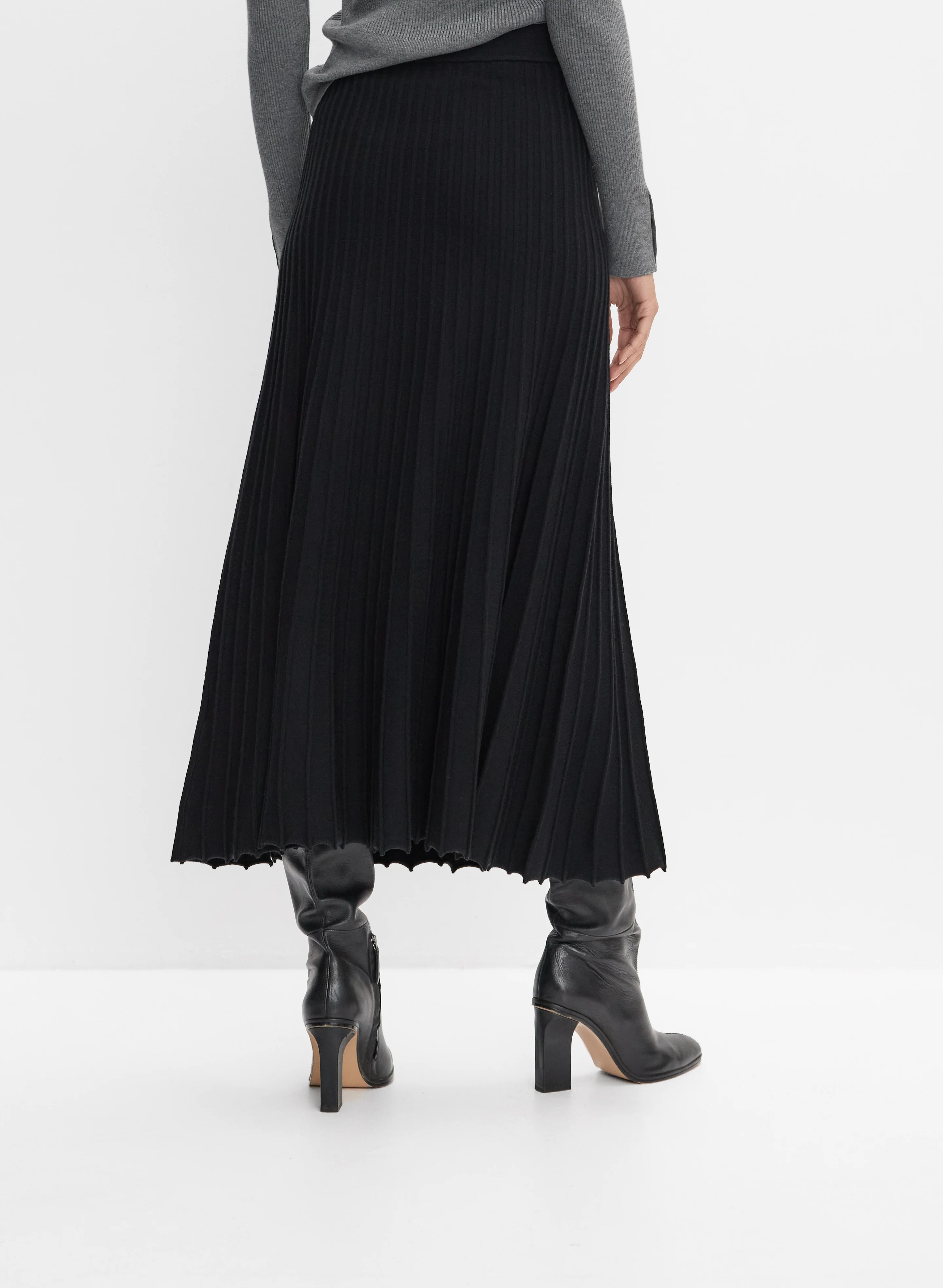 Ribbed Knit A-Line Skirt
