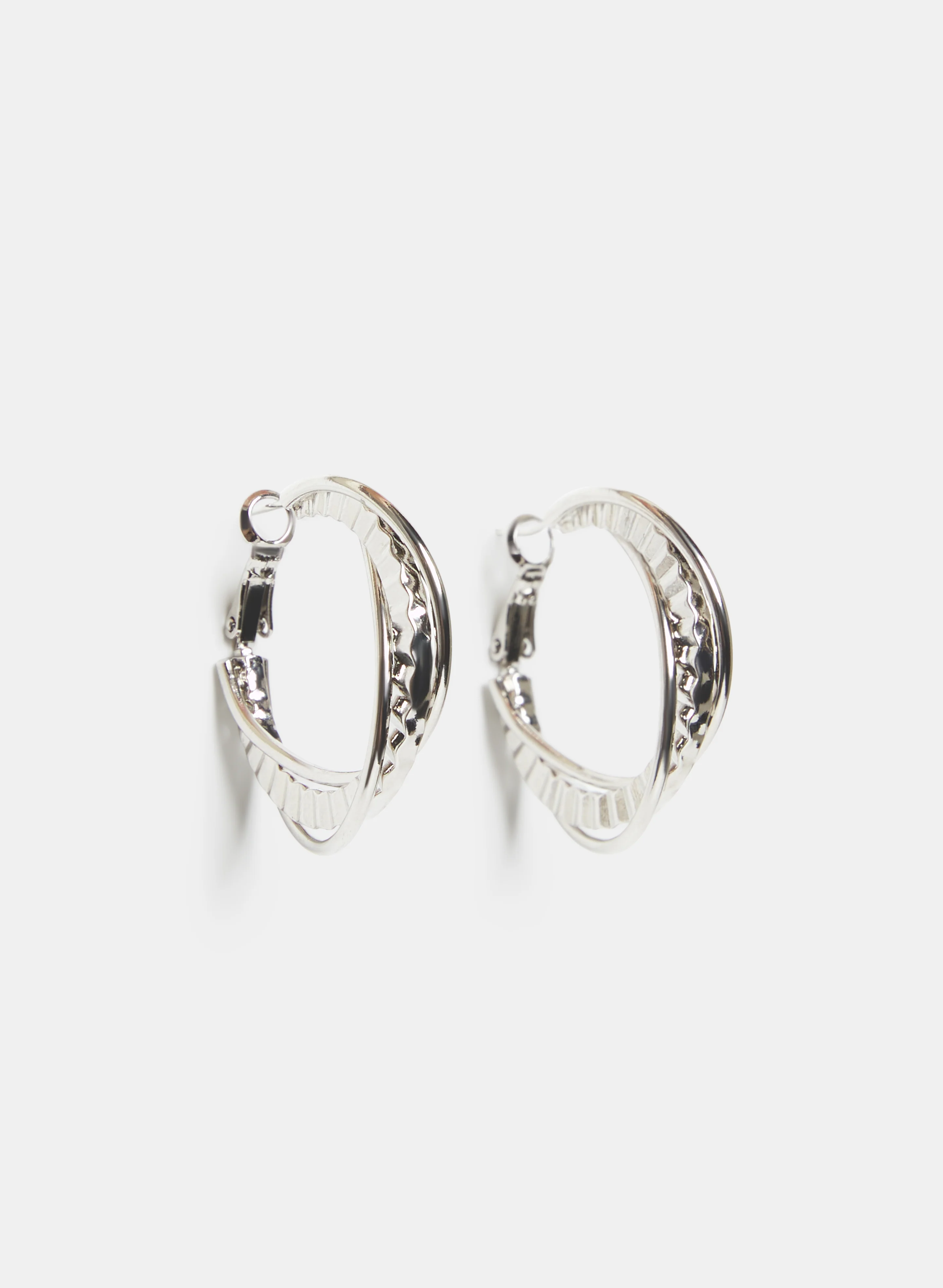 7366-intertwined-hoop-earrings-1.webp Intertwined Hoop Earrings