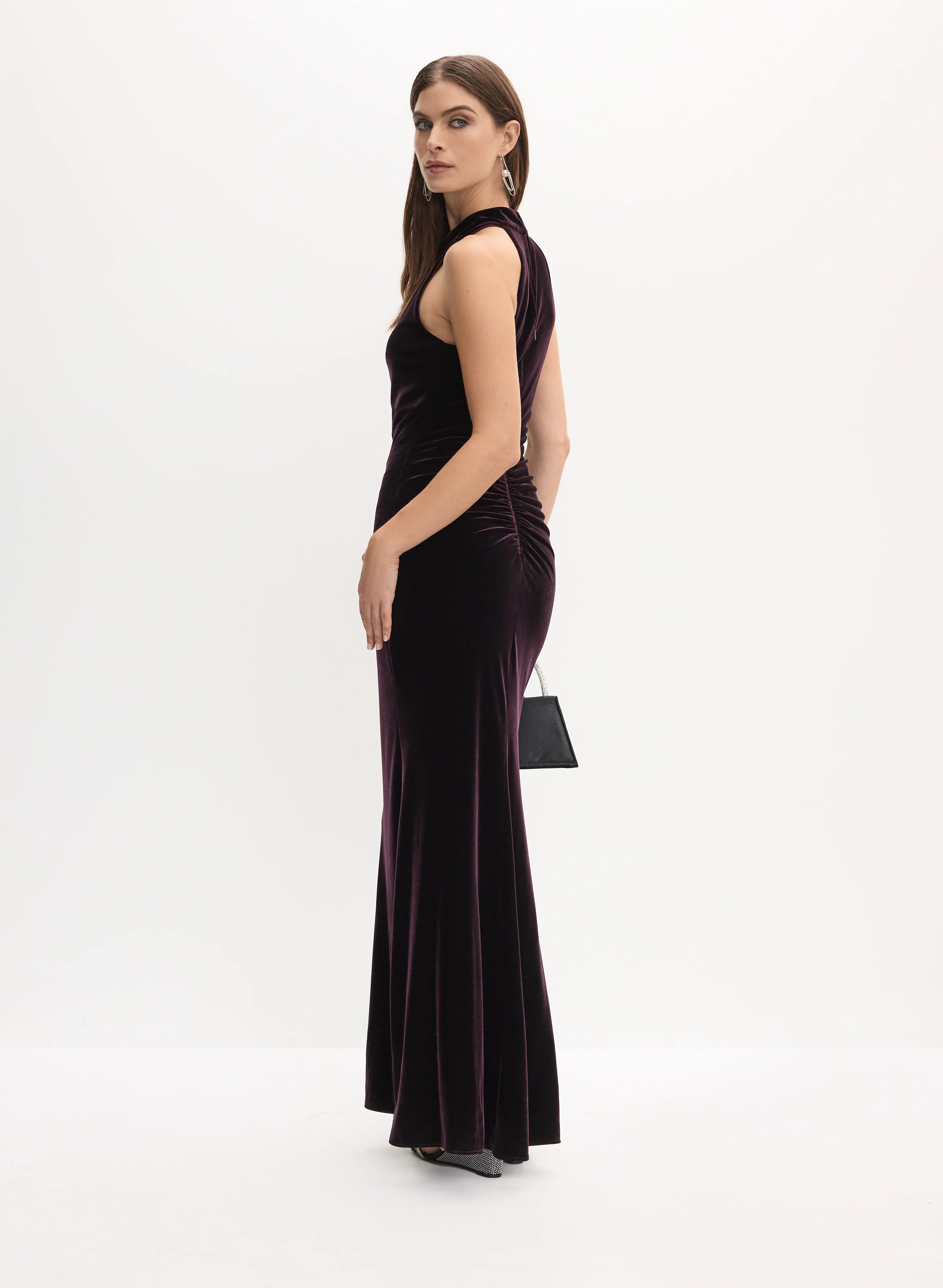 7620-ba-nites-velvet-keyhole-detail-dress-3.webp BA Nites - Velvet Keyhole Detail Dress