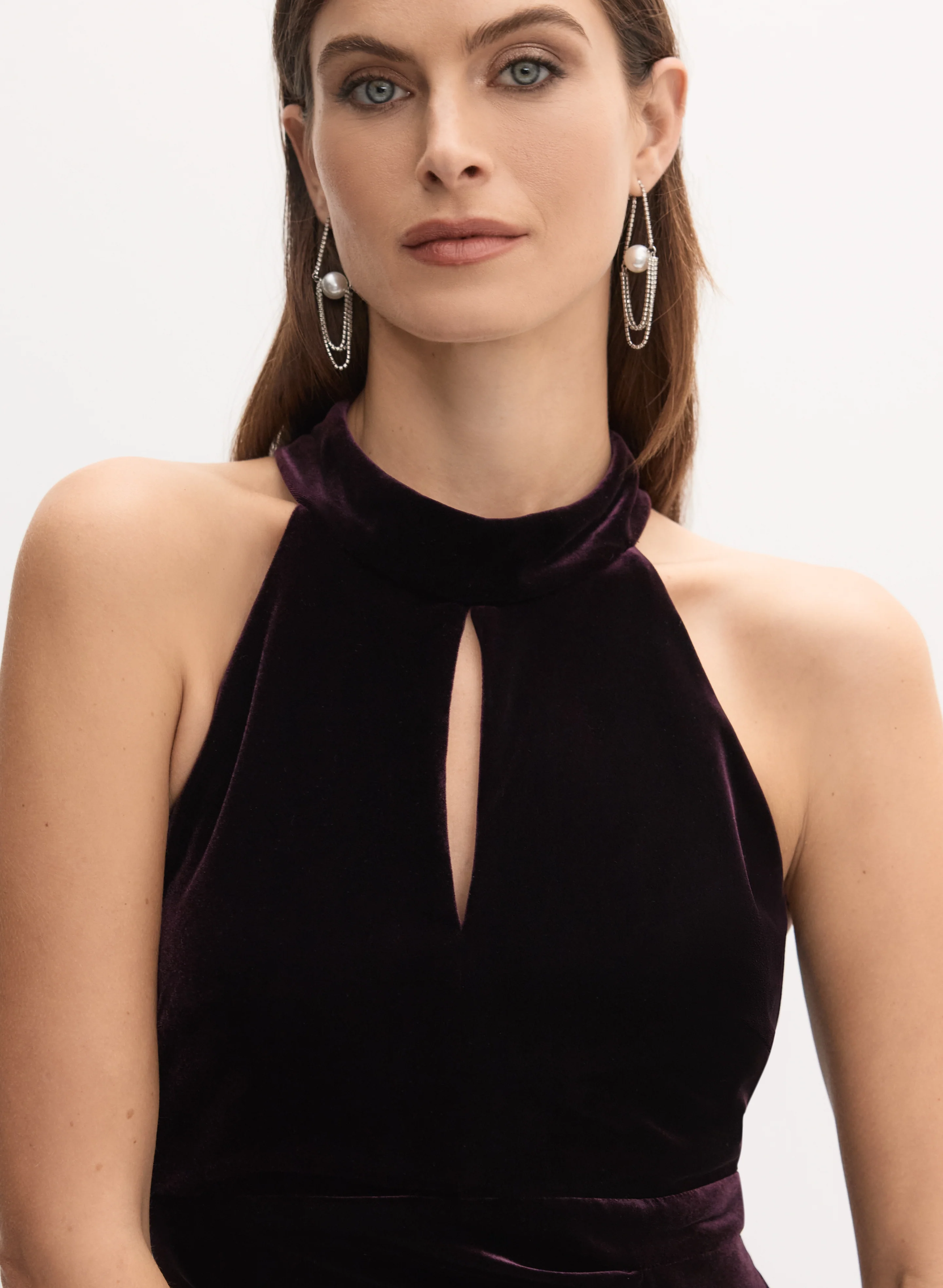7620-ba-nites-velvet-keyhole-detail-dress-4.webp BA Nites - Velvet Keyhole Detail Dress