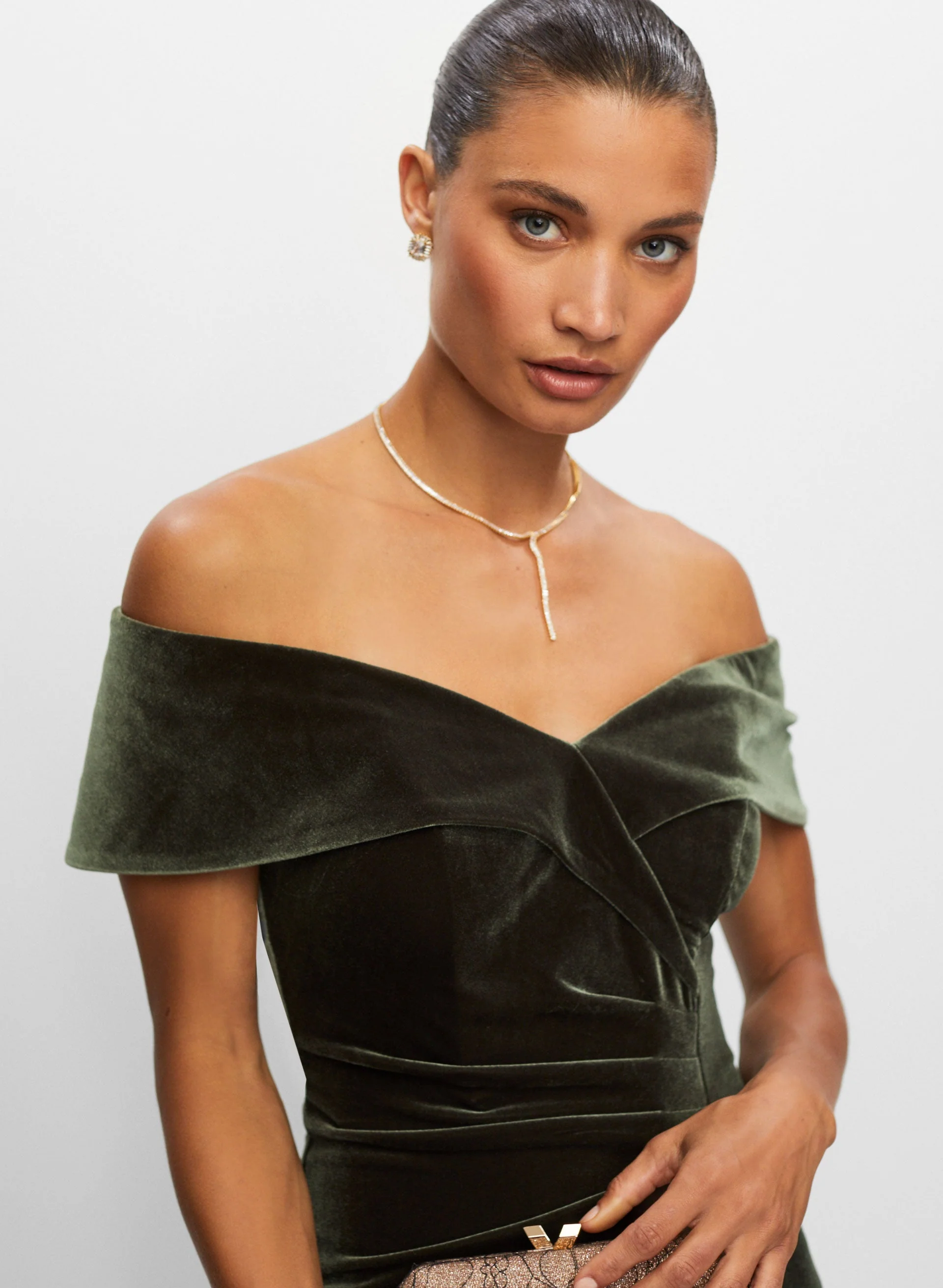 7678-velvet-off-the-shoulder-dress-2.webp Velvet Off-the-Shoulder Dress