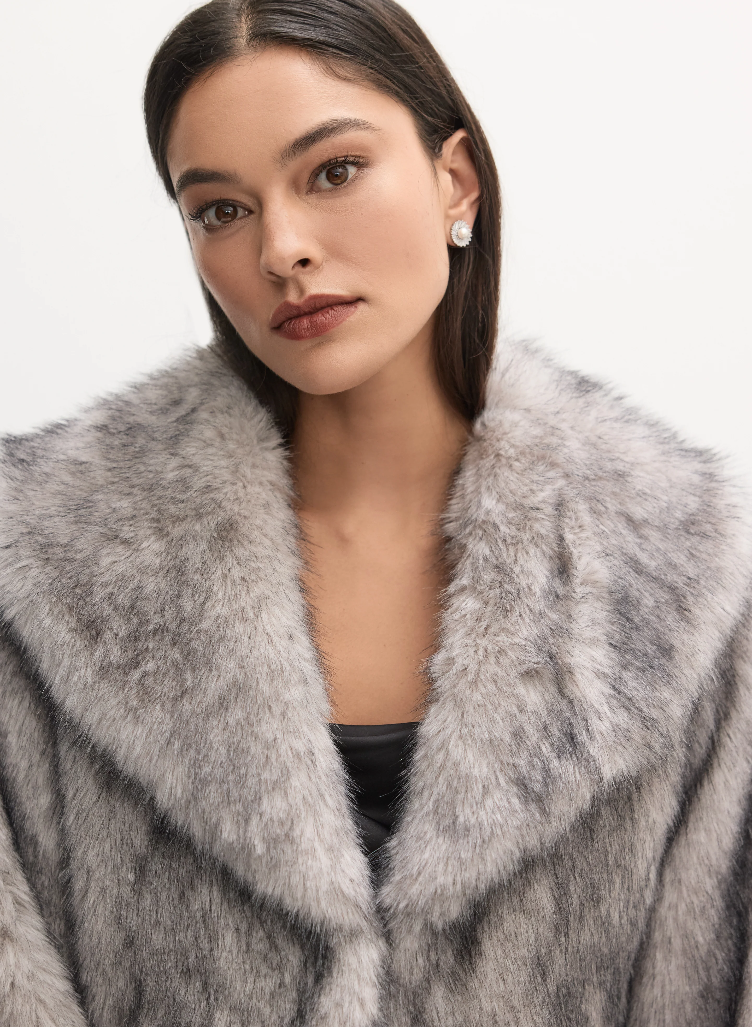 7706-cropped-faux-fur-jacket-2.webp Cropped Faux Fur Jacket