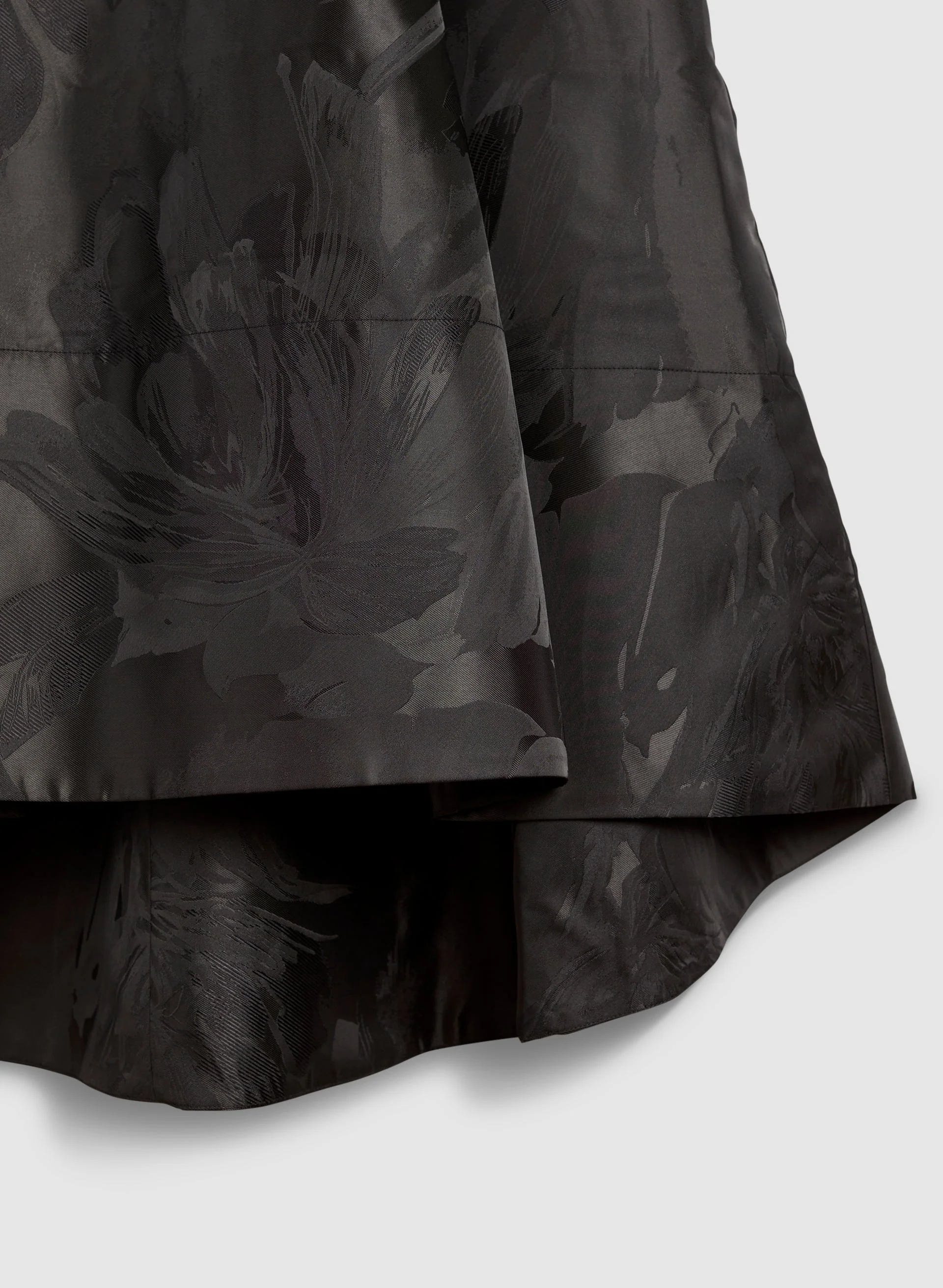 8248-high-low-floral-motif-midi-skirt-8.webp High-Low Floral Motif Midi Skirt