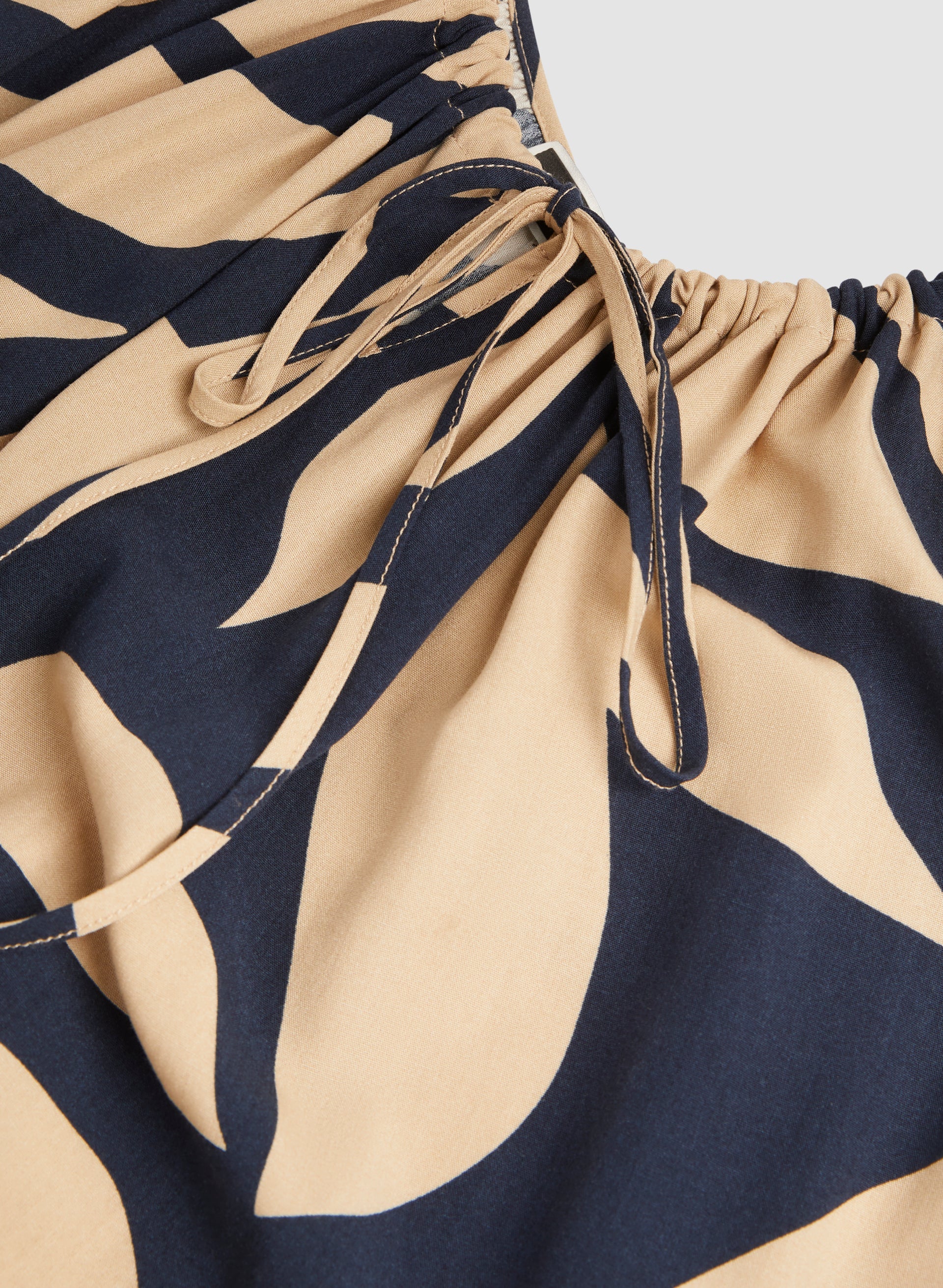 8343-tonal-leaf-print-maxi-dress-7.jpg Tonal Leaf Print Maxi Dress