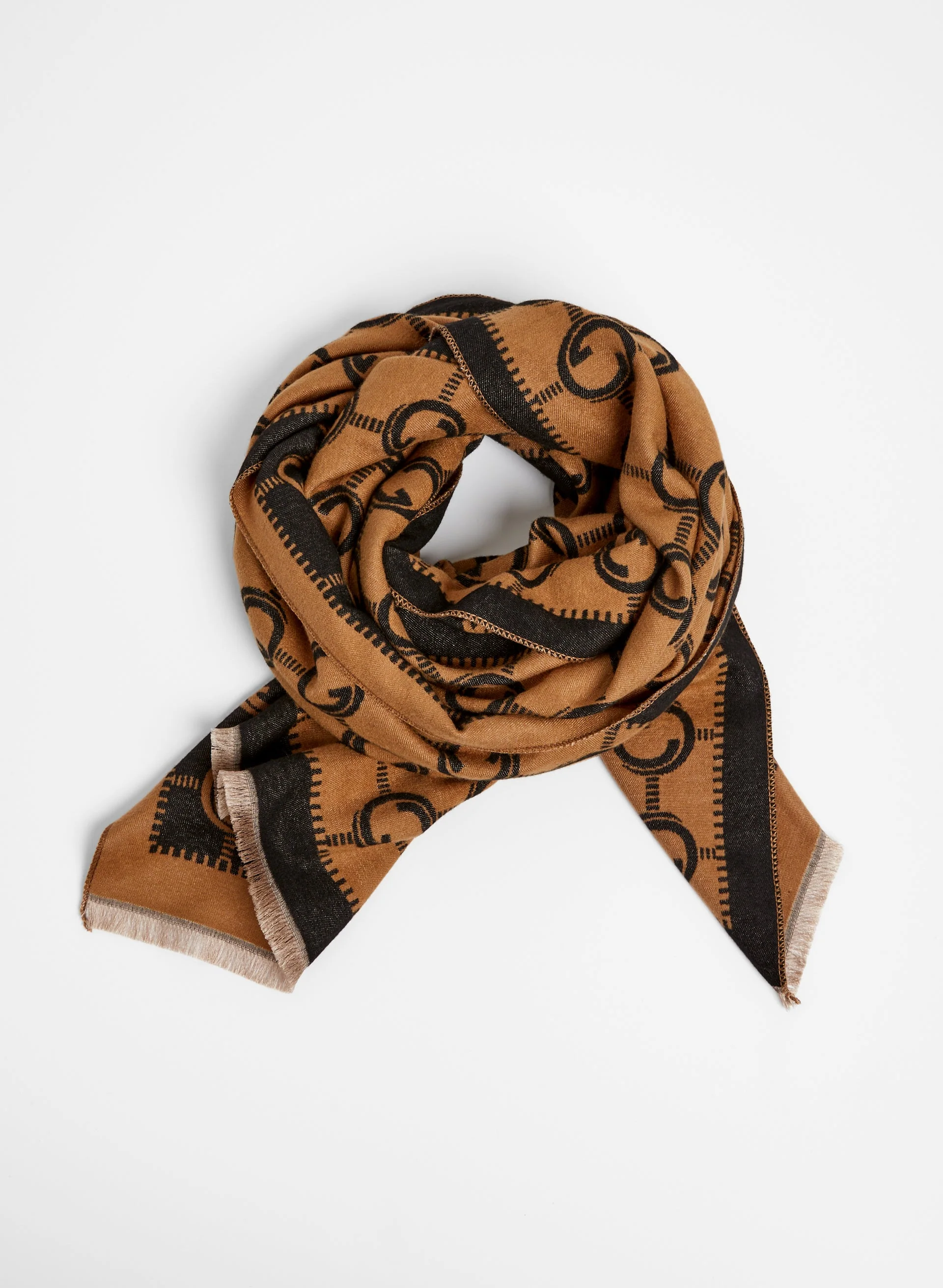 8640-reversible-circle-print-scarf-1.webp Reversible Circle Print Scarf