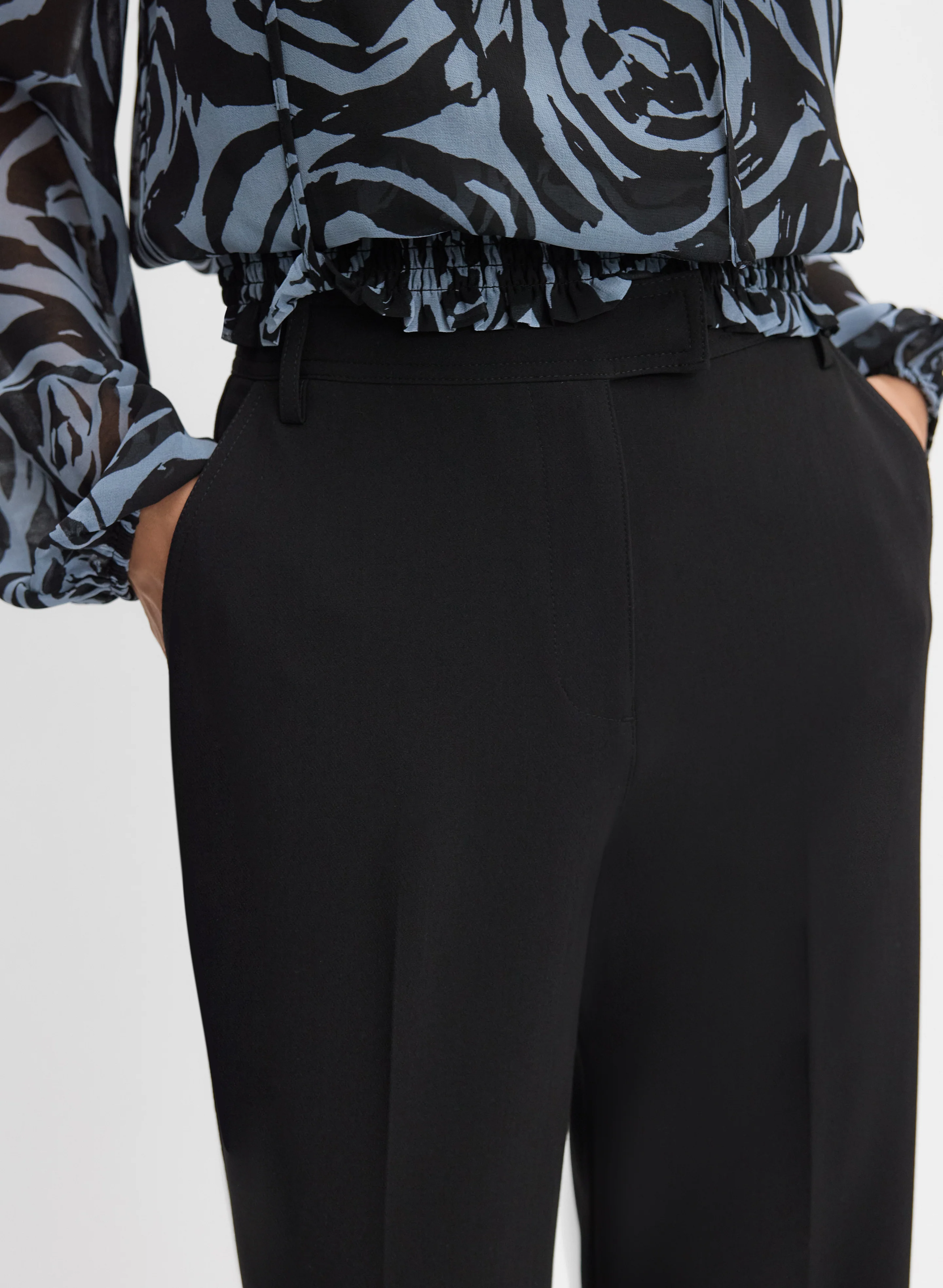 90-wide-leg-trouser-pants-4.webp Wide-Leg Trouser Pants