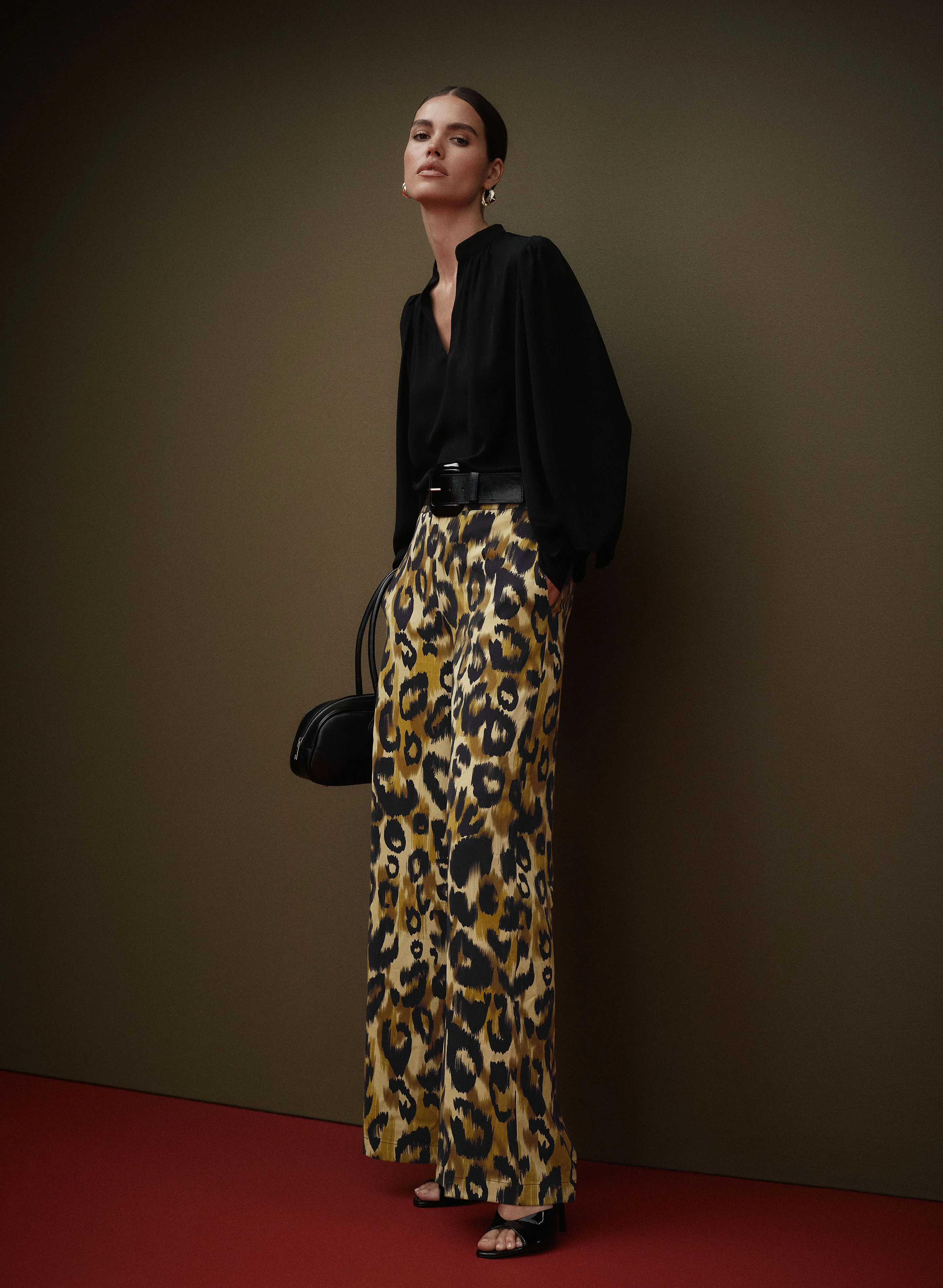 9451-leopard-print-wide-leg-pants-3.webp Leopard Print Wide-Leg Pants